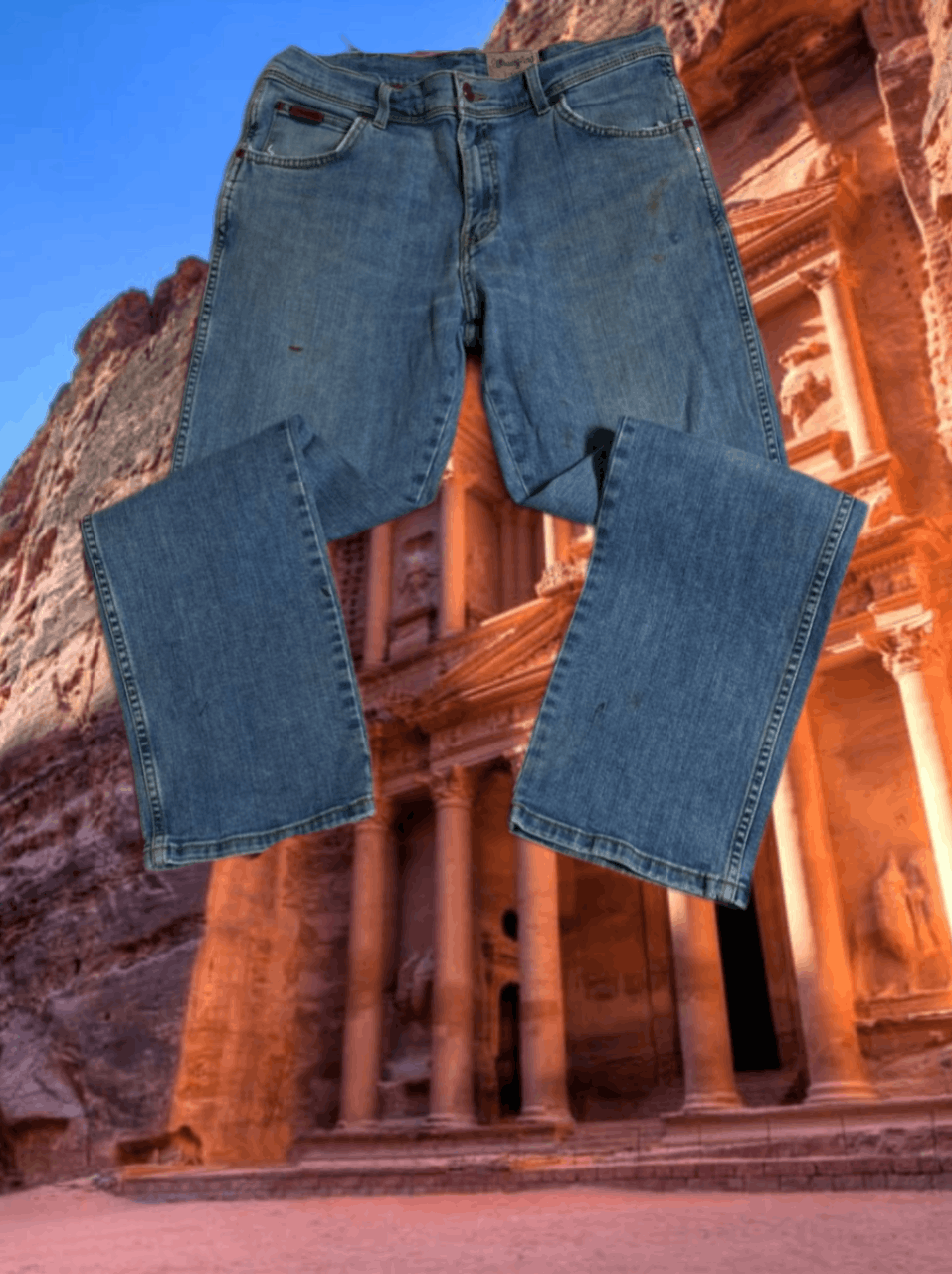 Wrangler Dirty Wrangler 1947 Distressed Thrashed Faded Baggy Jeans Size US 34 / EU 50 - 1 Thumbnail