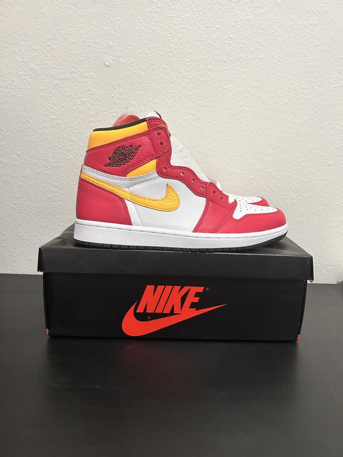 Jordan Brand Jordan 1 High Light Fusion Red Size US 8.5 / EU 41-42 - 3 Thumbnail