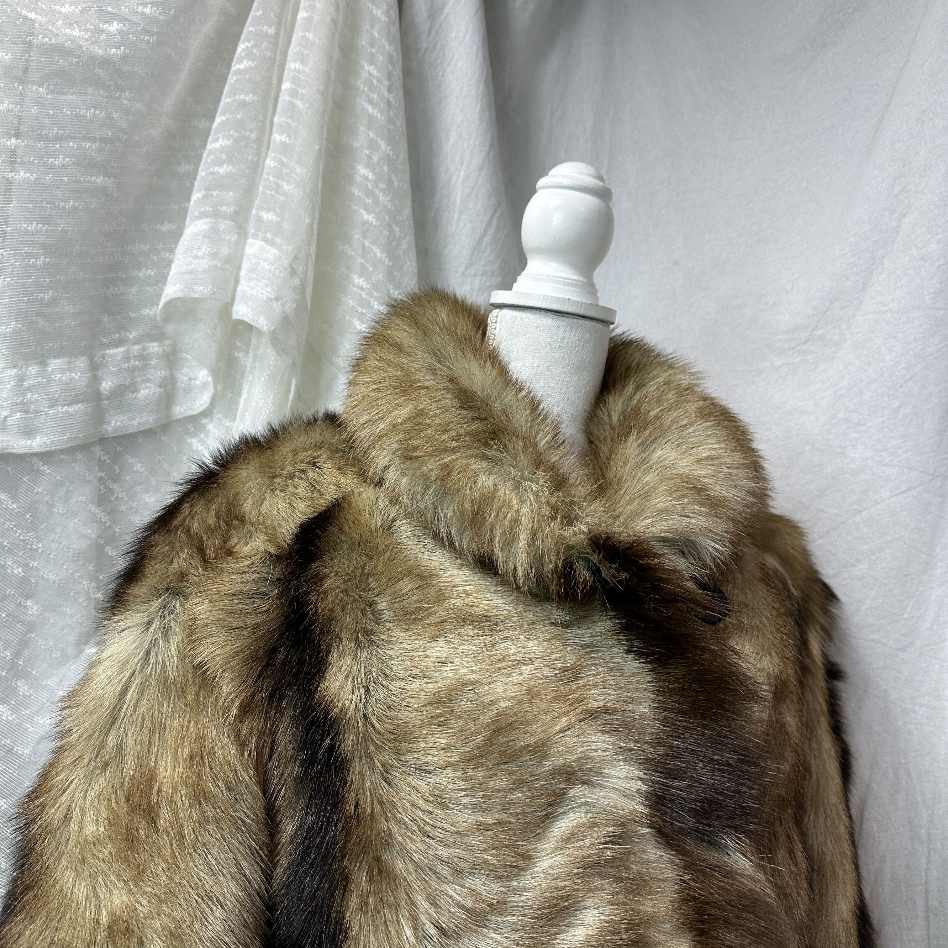 Vintage Vintage Old Money Maxi Real Fur Long Coat 90s Size L / US 10 / IT 46 - 8 Thumbnail