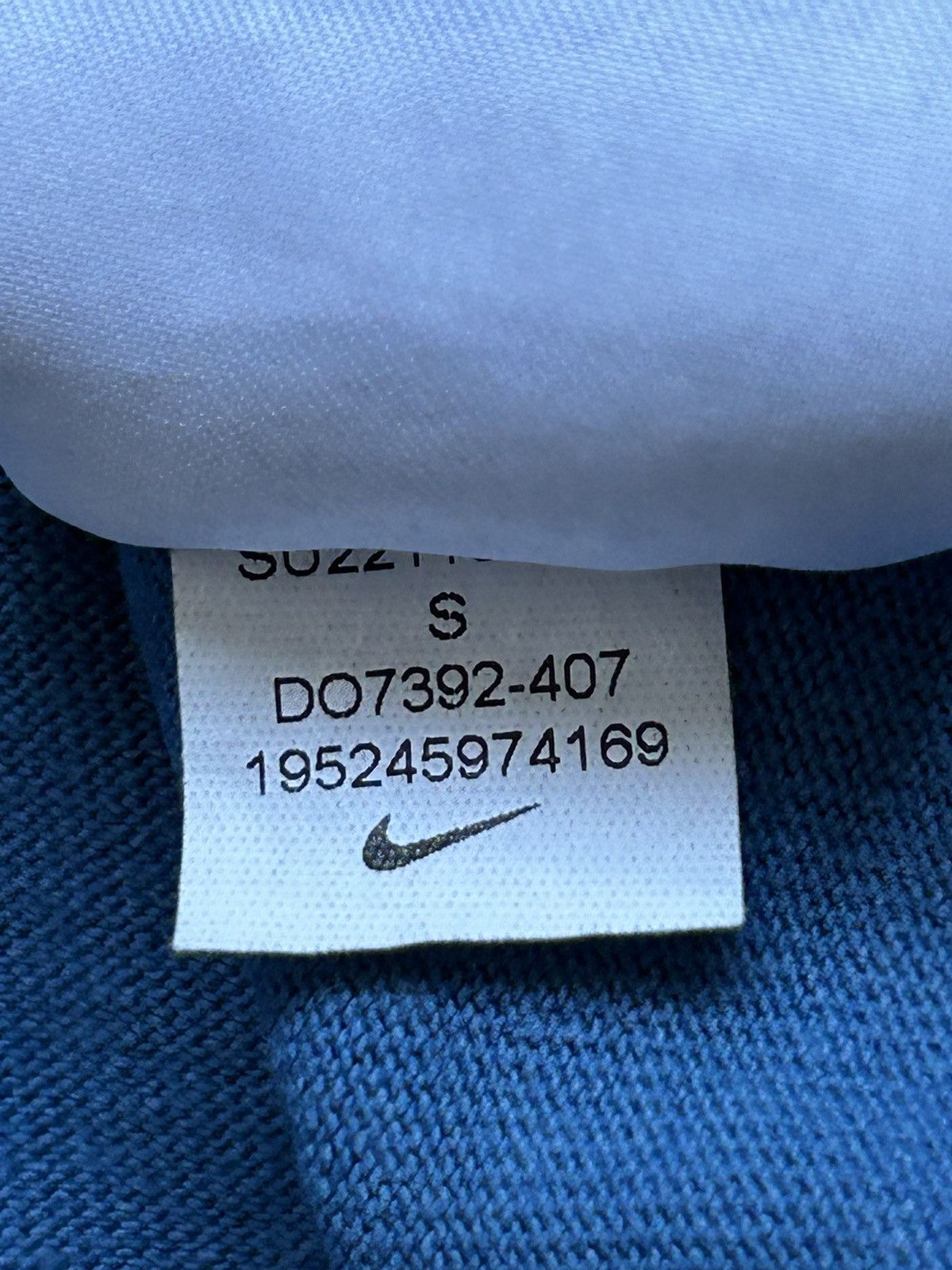 Nike T-SHIRT NIKE CENTRAL SWOOSH 🔘 STREETWEAR, SPORTSWEAR 🔘 M Size US M / EU 48-50 / 2 - 7 Thumbnail
