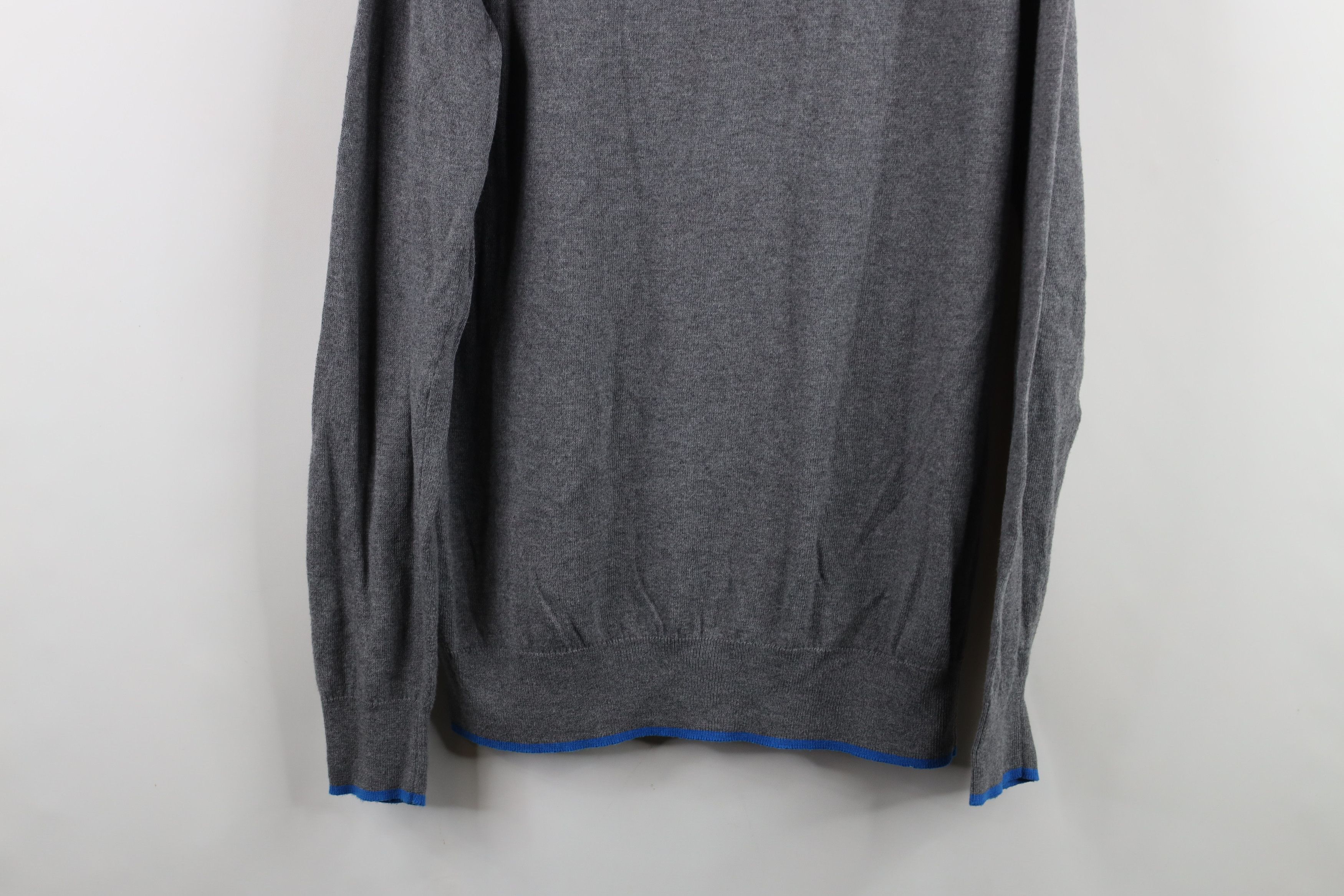 Oakley × Vintage Vintage Oakley Fit O Logo Lightweight Knit V-Neck Sweater Size US M / EU 48-50 / 2 - 10 Thumbnail