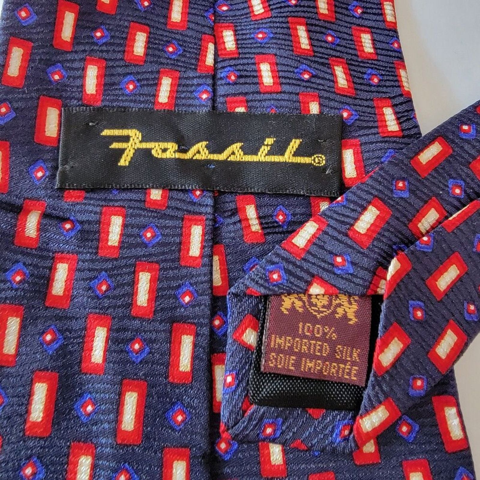 Fossil Fossil Tie Dark Navy w/Red & White Squares - 100% Silk Size ONE SIZE - 5 Thumbnail