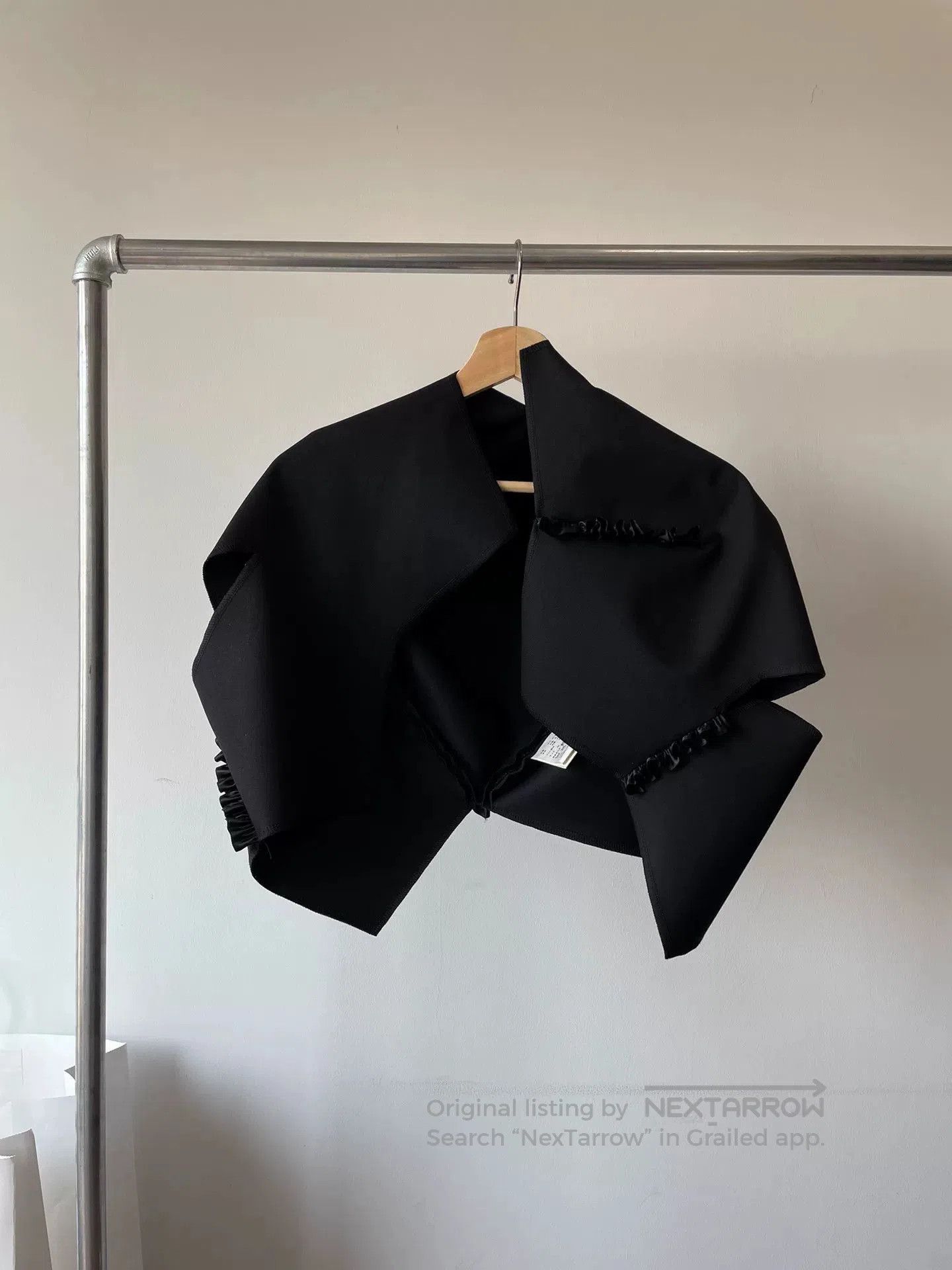 Comme des Garcons Comme des Garçons Runway Ruffle Coat. Size XS / US 0-2 / IT 36-38 - 1 Thumbnail