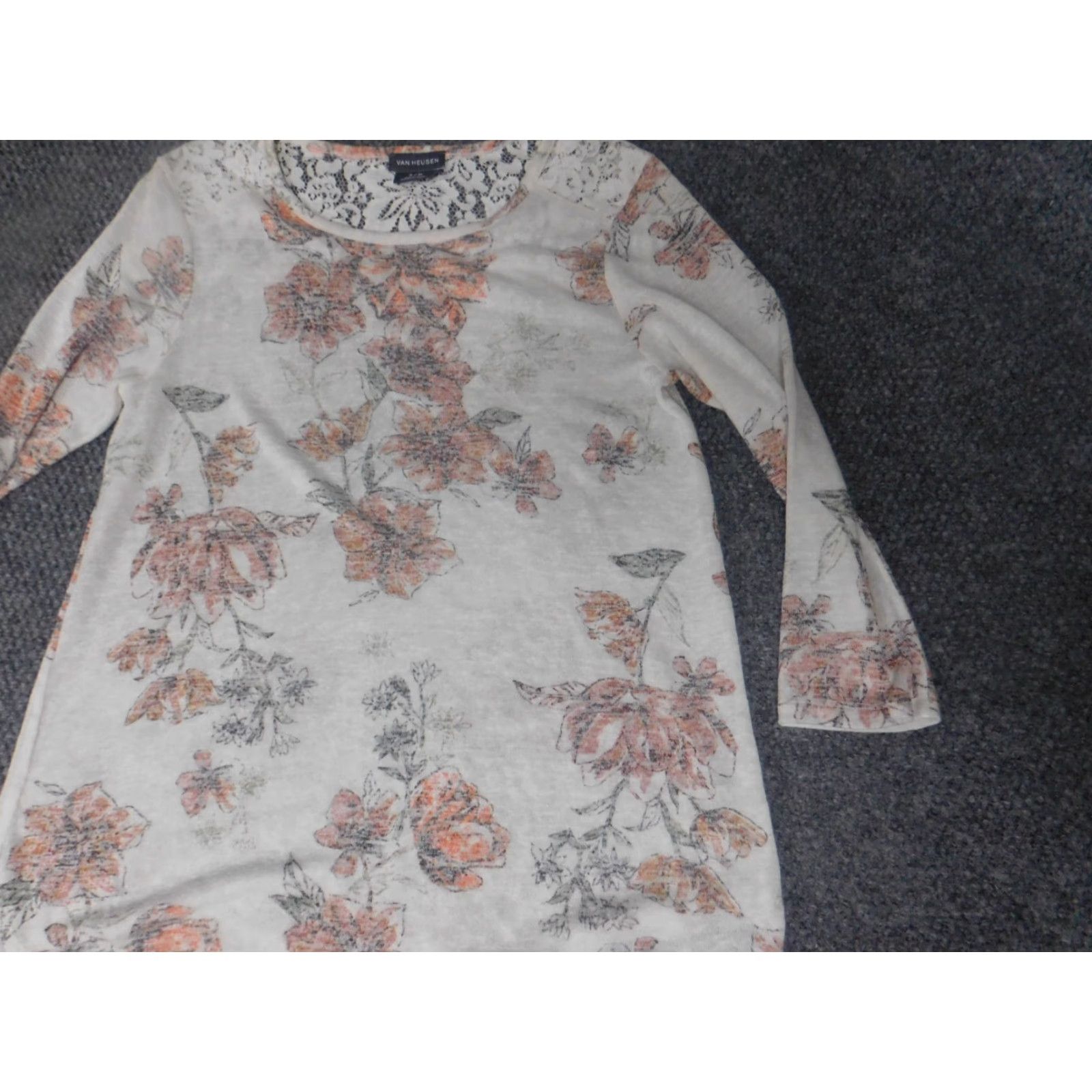 Van Heusen Van Huesen Womens Blouse Small White Floral pullover Size S / US 4 / IT 40 - 3 Thumbnail