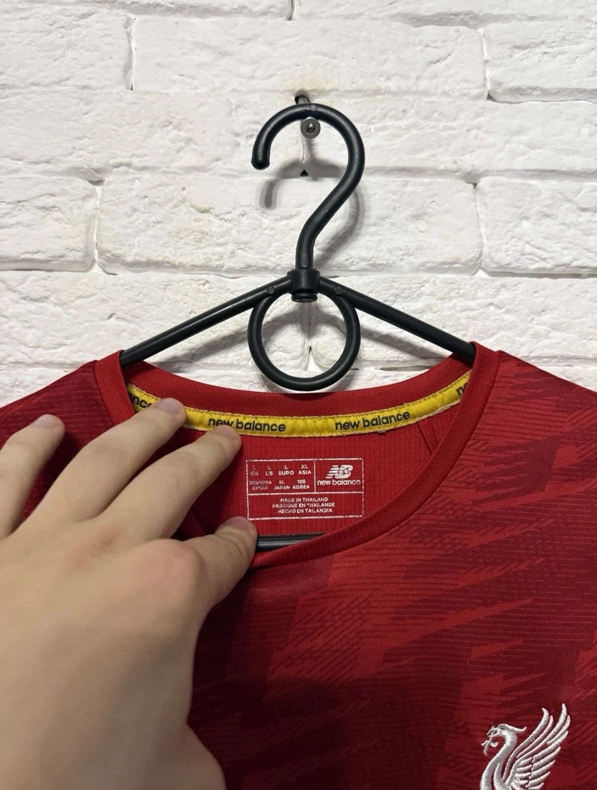 New Balance New Balance Liverpool 19/20 Jersey Away Football Shirt Sz L Size US L / EU 52-54 / 3 - 3 Thumbnail