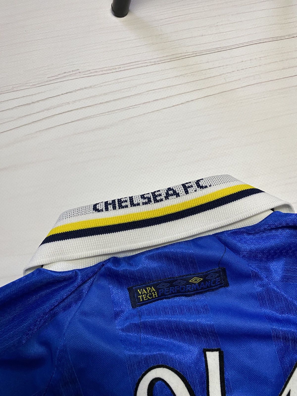 Umbro Rare Vintage Chelsea 1997/99 home #25 Zola longsleeve jersey Size US L / EU 52-54 / 3 - 22 Thumbnail