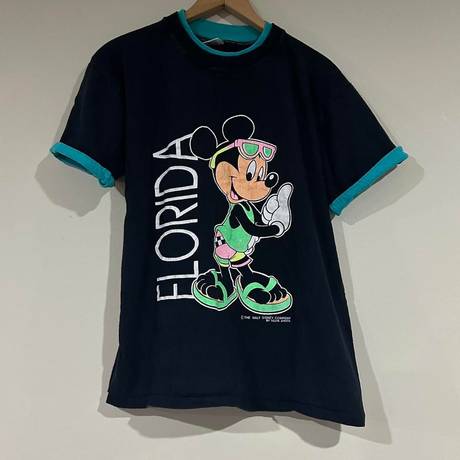 Velva Sheen Vintage Mickey Mouse Beach Florida Tee Shirt Size US S / EU 44-46 / 1 - 1 Thumbnail