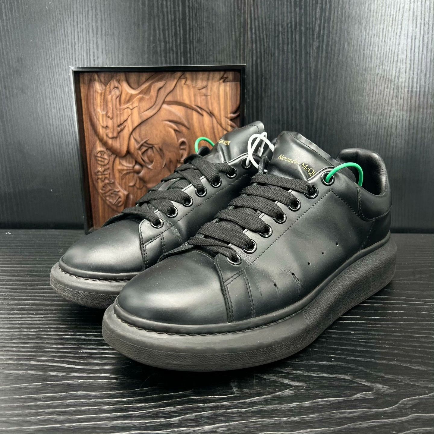 Alexander McQueen Alexander McQueen Black Lowtop Sneakers 44 Men Size US 10.5 / EU 43-44 - 1 Thumbnail