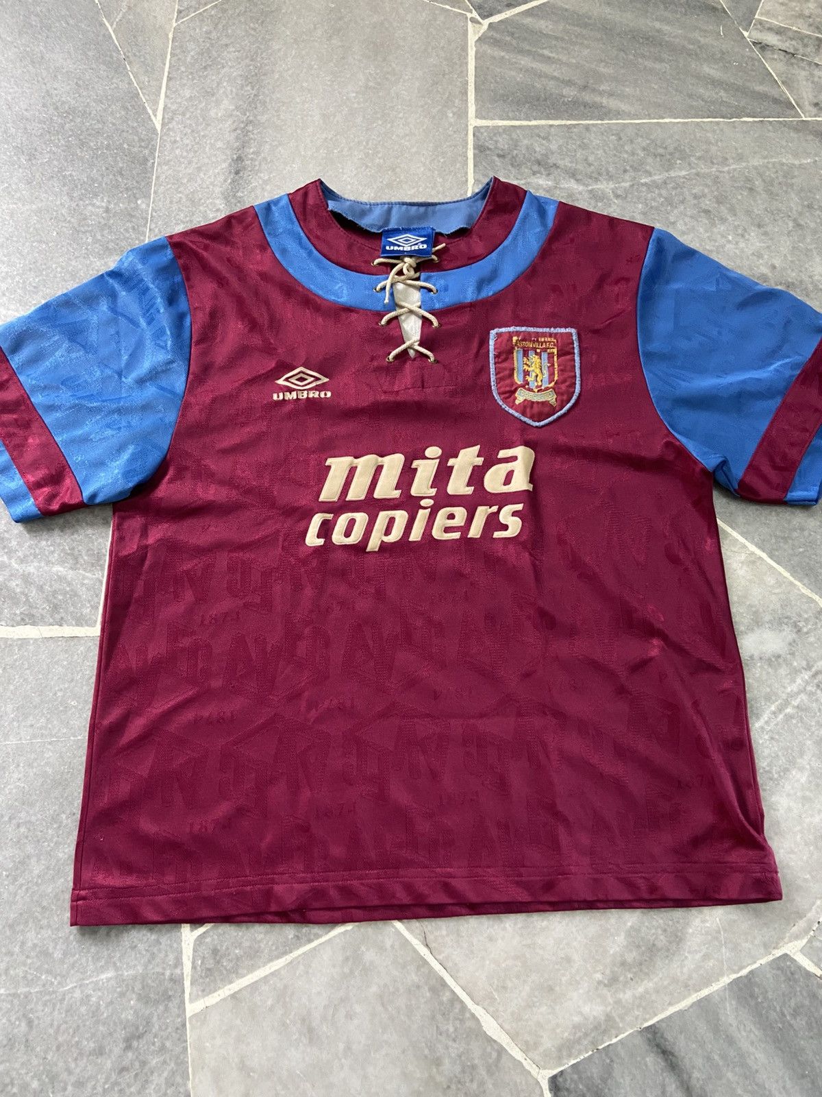 Umbro Vintage Aston Villa 1992 Home Shirt Jersey Size US M / EU 48-50 / 2 - 2 Thumbnail