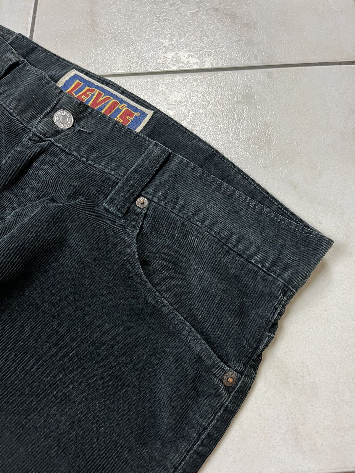 Levi's × Levi's Vintage Clothing × Vintage Vintage Levi’s 549 low loose corduroy pants velvet y2k cords Size US 38 / EU 54 - 12 Thumbnail
