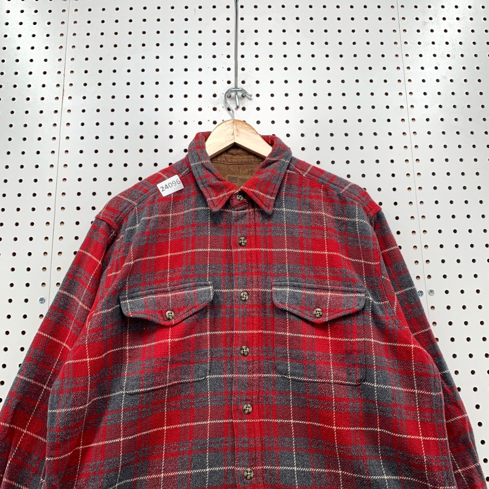 Faded Glory Faded Glory Heavyweight Flannel Pocket Shirt Red Plaid Mens Large 25x32 Size US L / EU 52-54 / 3 - 2 Thumbnail