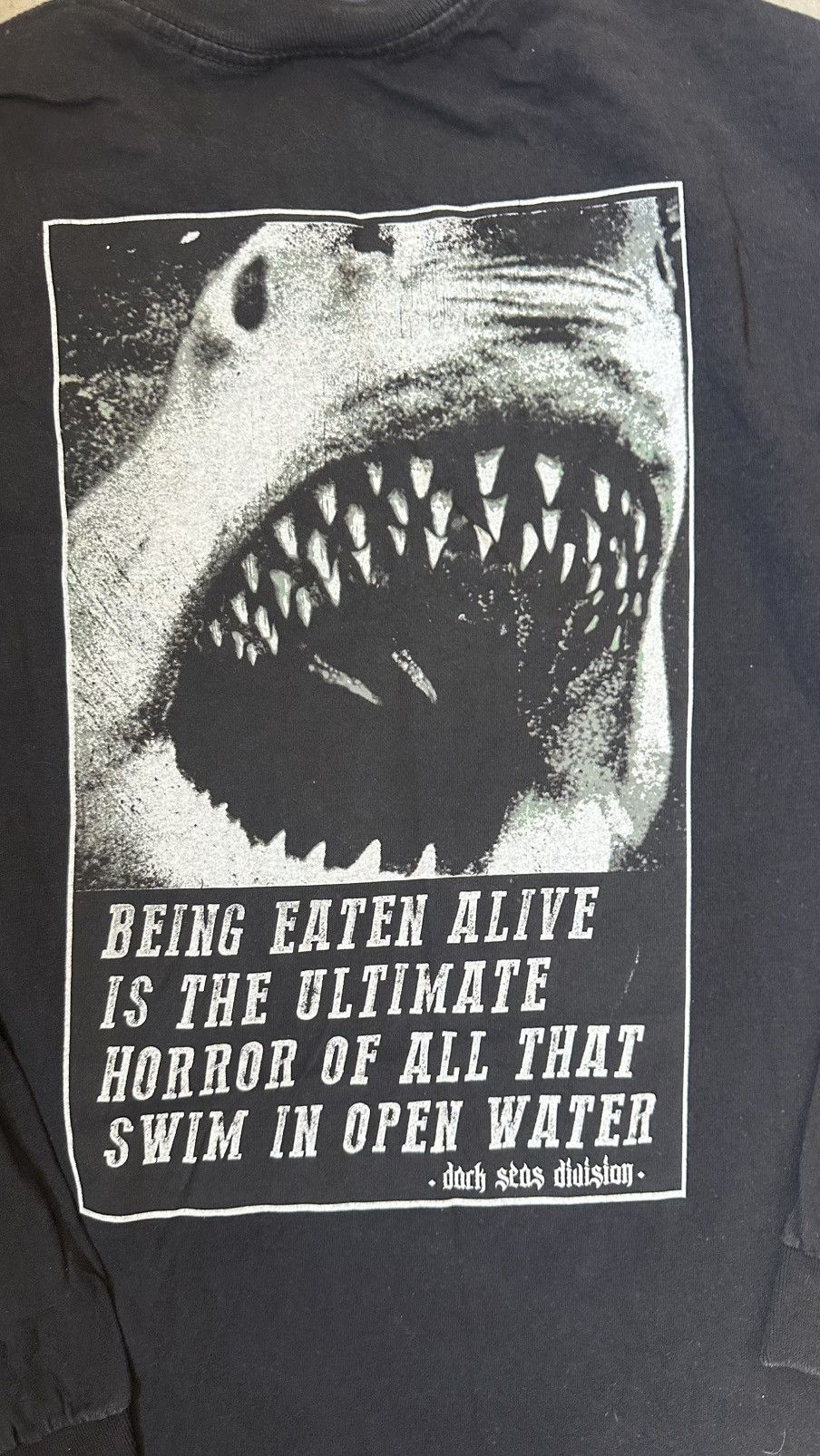Dark Seas Division VINTAGE DARK SEAS DIVISION JAWS TEE Size US M / EU 48-50 / 2 - 2 Thumbnail