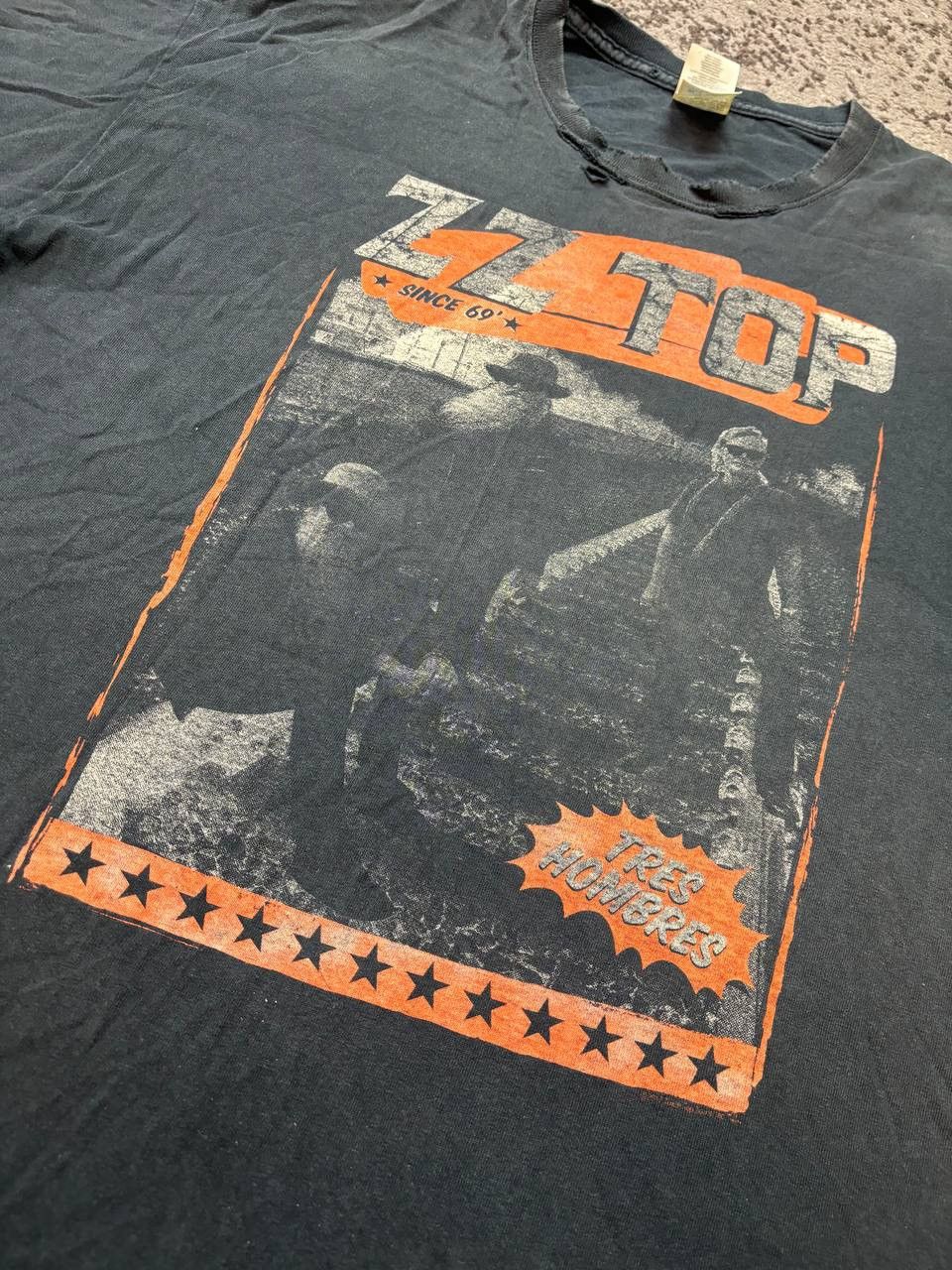 Band Tees × Vintage Y2K Zz Top Since 69 Tres Hombres Distressed Band T Shirt Size US XL / EU 56 / 4 - 3 Thumbnail