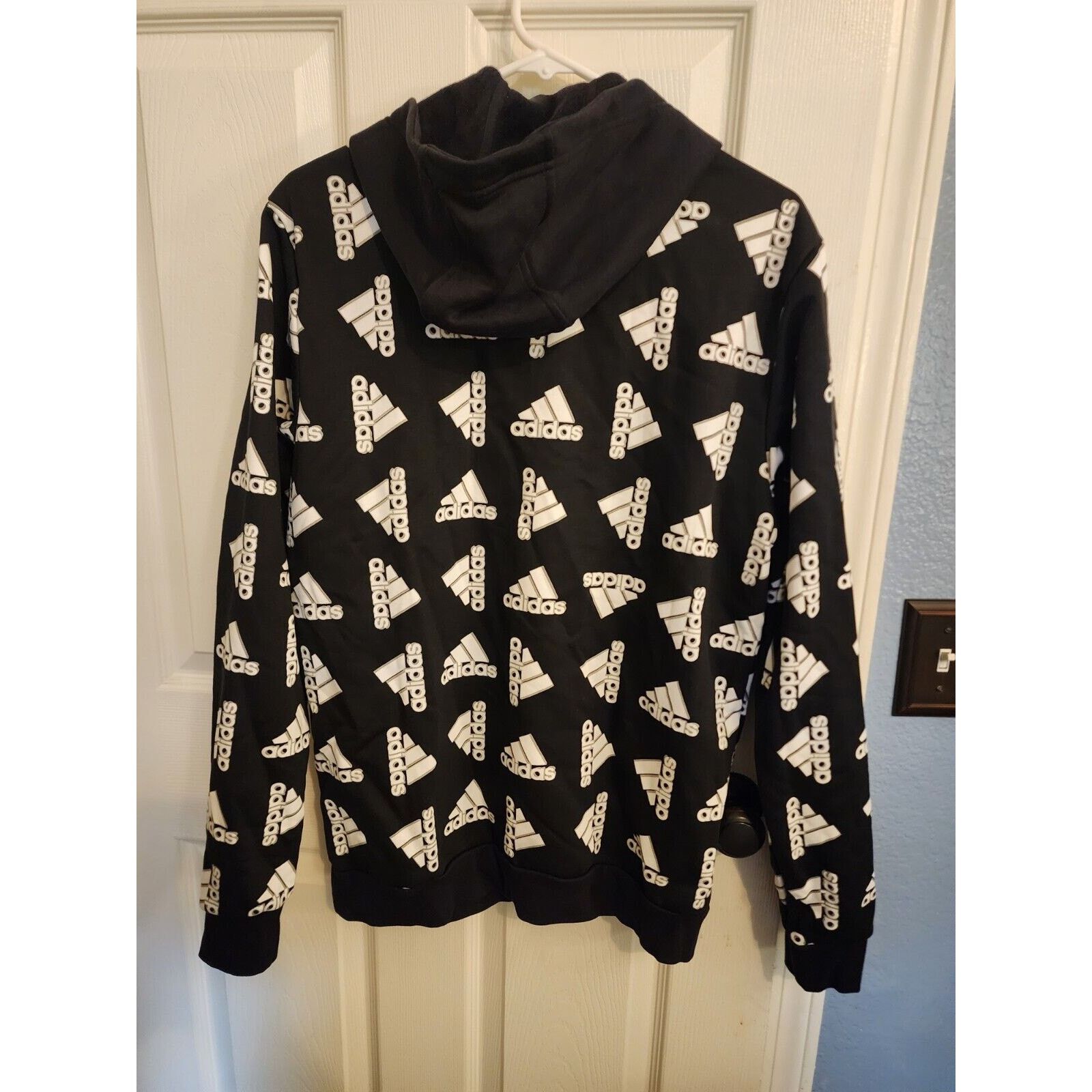 Adidas Adidas Hoodie Mens M Black Pullover Sweatshirt All Over Logo Size US M / EU 48-50 / 2 - 5 Thumbnail