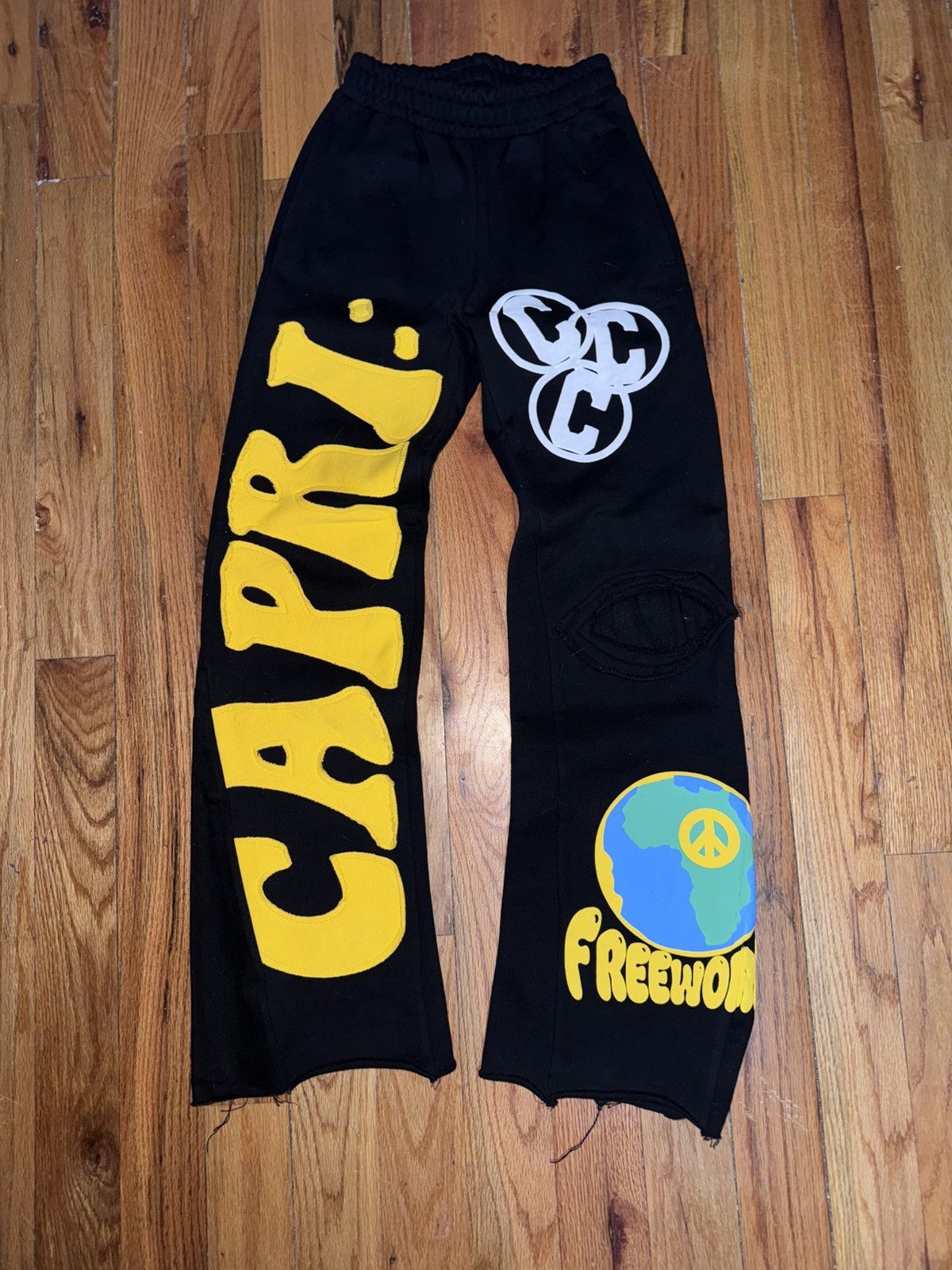 Other Capri ‘Freeworld’ Sweatpants Size US 31 - 1 Thumbnail