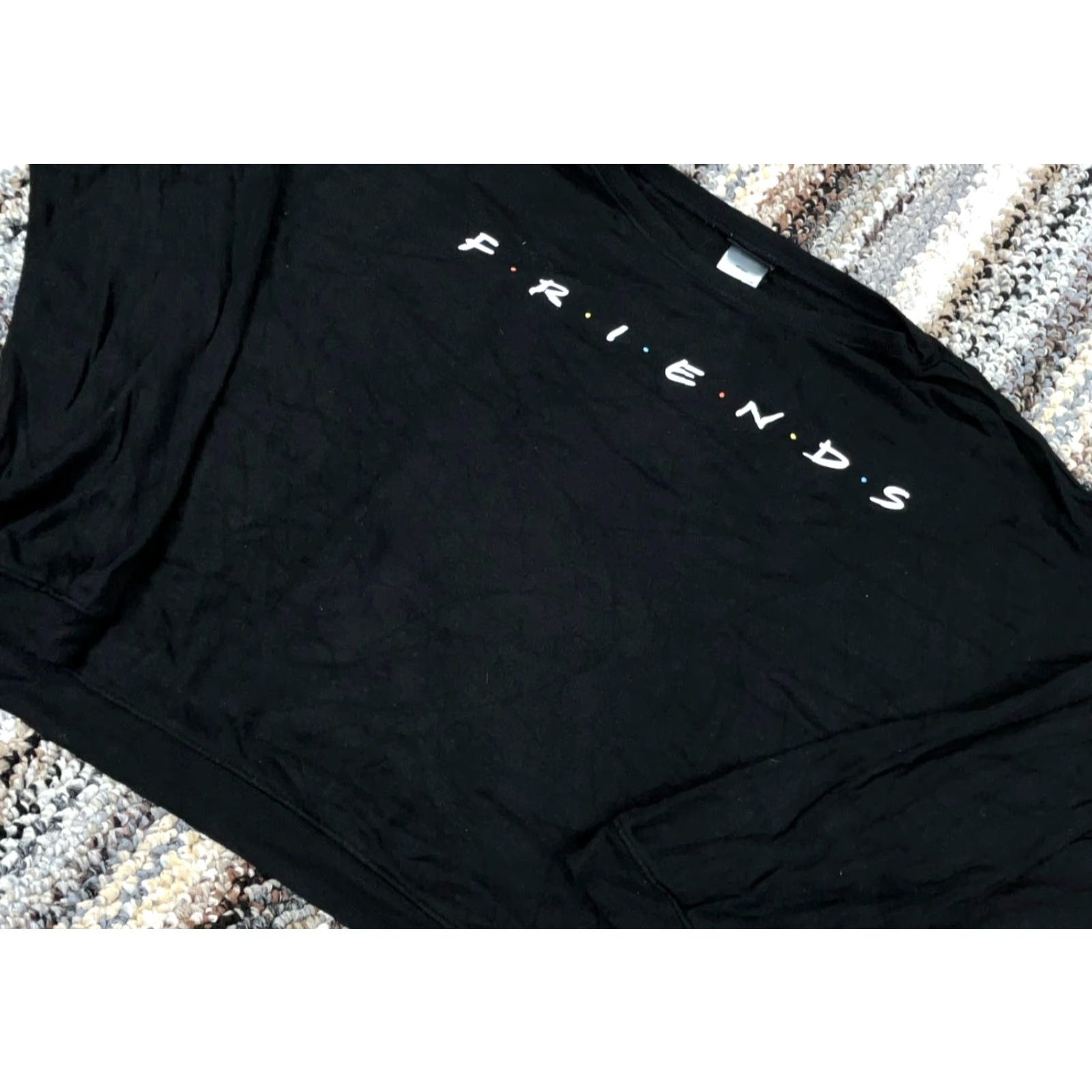 Vintage Friends Sweatshirt Women M Black Crew Neck Oversized Pullover Casual Activewear 90s? Size M / US 6-8 / IT 42-44 - 3 Thumbnail