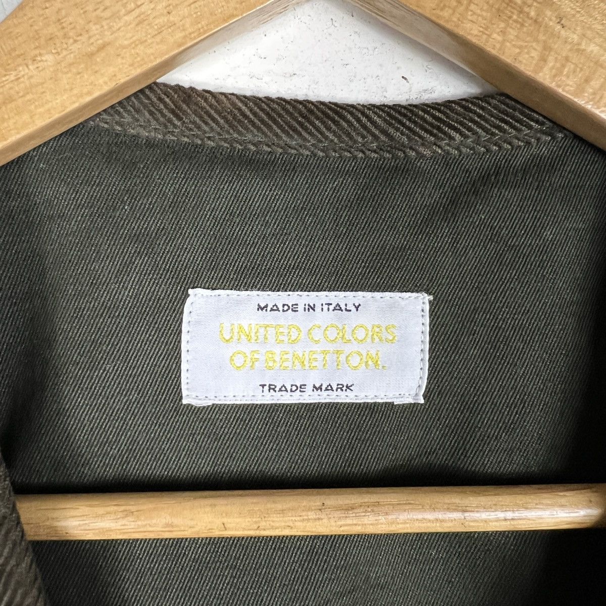 United Colors Of Benetton 🔥 UNITED COLORS OF BENETTON Size US M / EU 48-50 / 2 - 9 Thumbnail