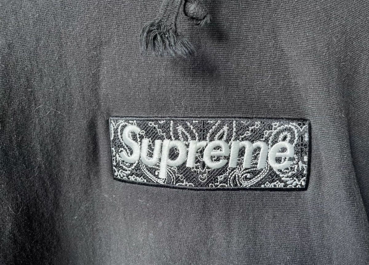 Supreme Supreme black bandana paisley box logo hooded sweatshirt Size US XL / EU 56 / 4 - 2 Thumbnail