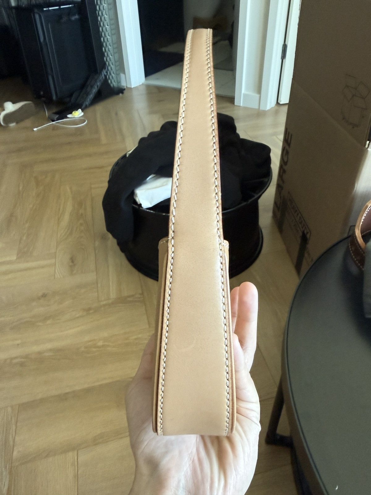 Yves Saint Laurent Saint Laurent (YSL) Le 5 à 7 Mini Hobo Bag Size ONE SIZE - 11 Thumbnail