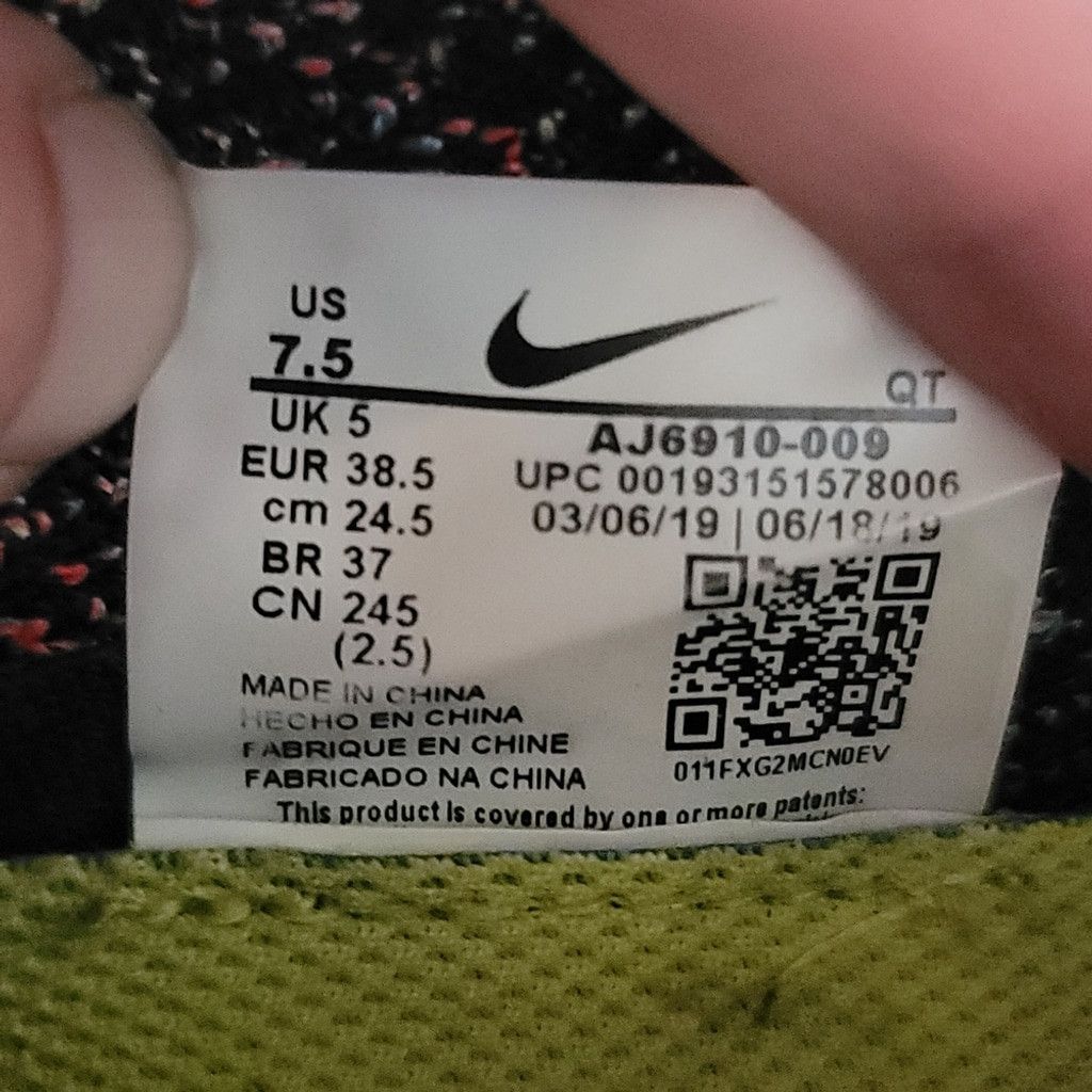 Nike EUC 2019 Womens Nike Air VaporMax Flyknit 3 Size US 7.5 / IT 37.5 - 11 Thumbnail