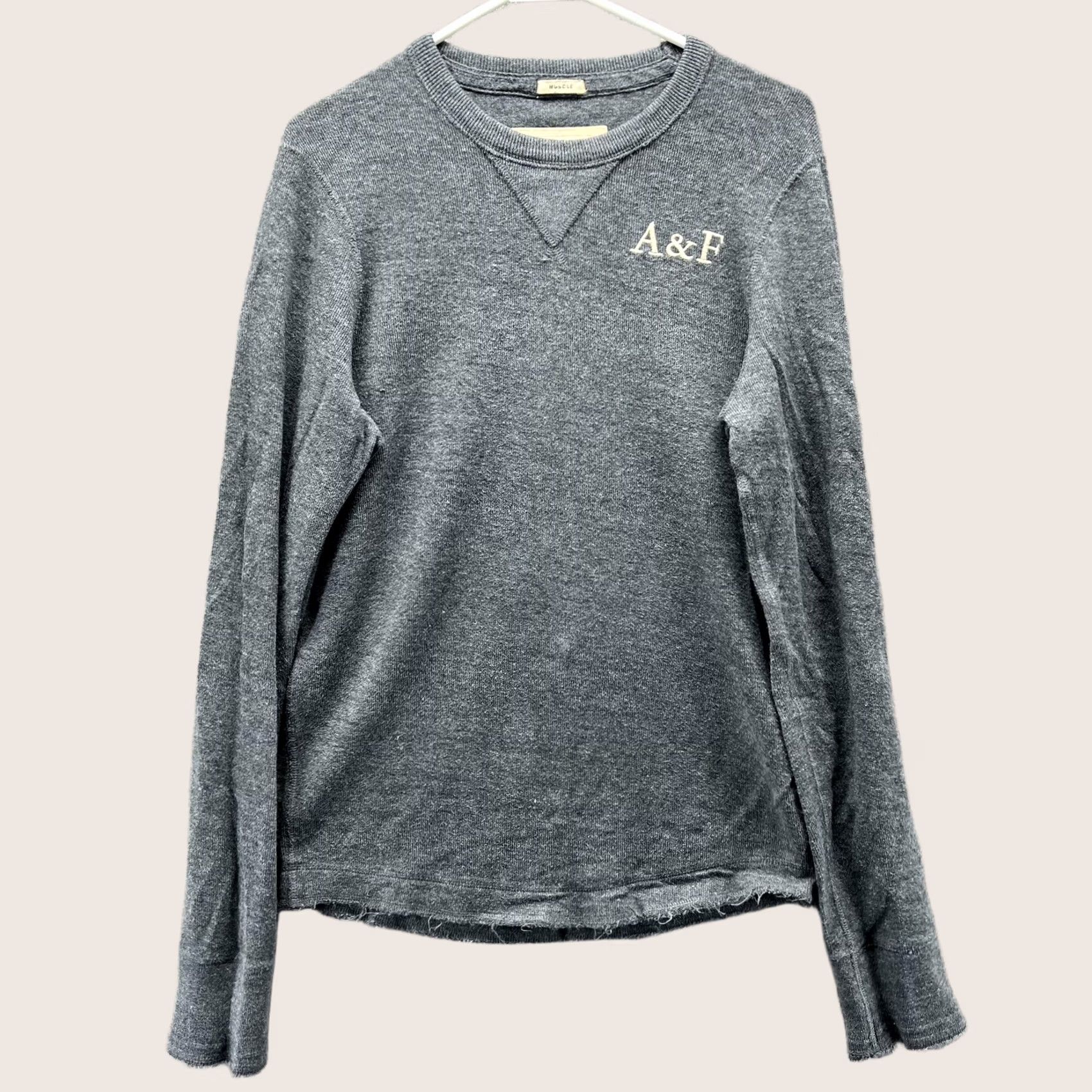 Abercrombie & Fitch Abercrombie & Fitch Sweatshirt Mens M Gray Muscle Fit Crewneck A&F Logo Size US M / EU 48-50 / 2 - 1 Thumbnail
