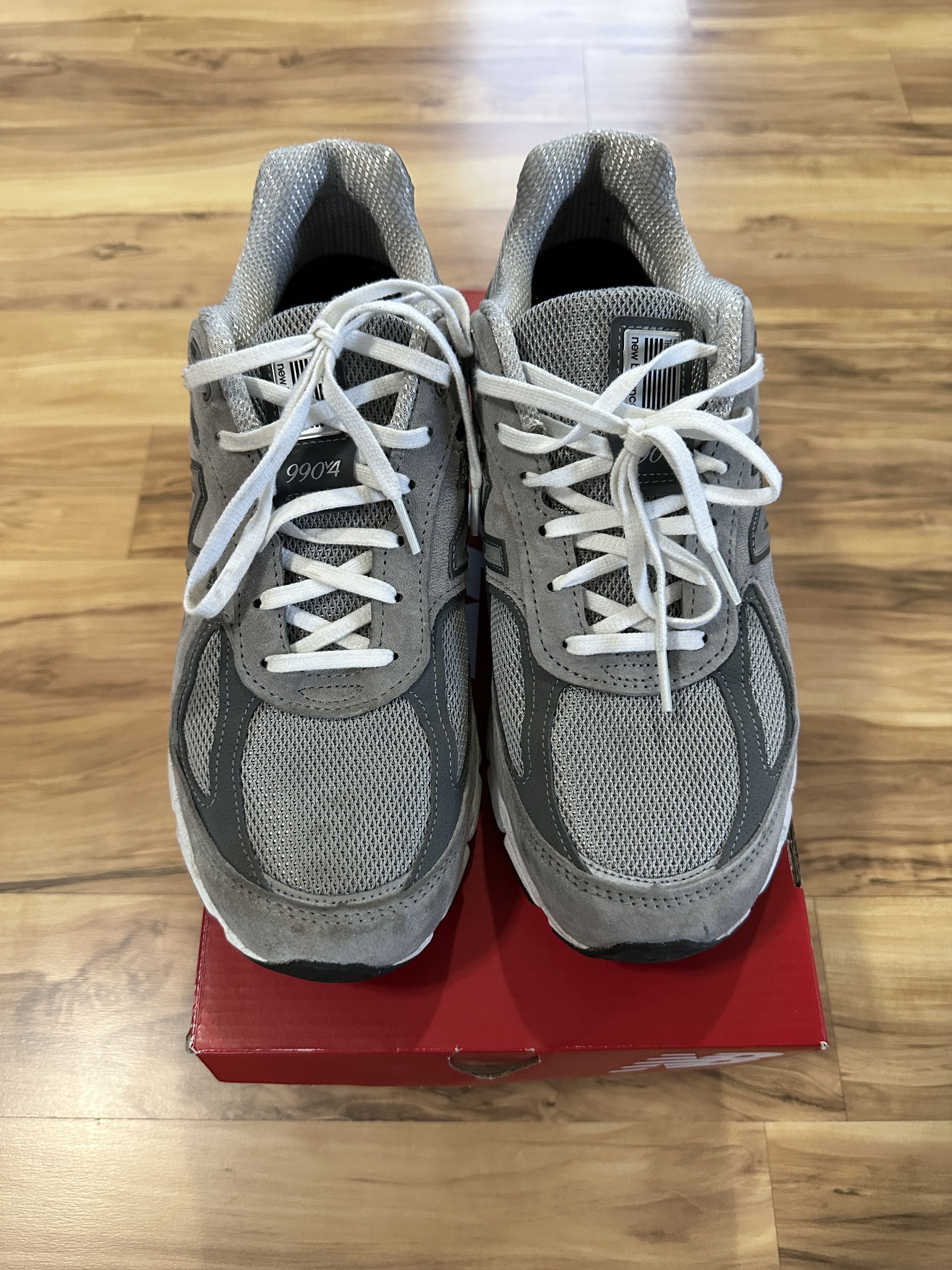 New Balance New Balance 990v4 Light Grey Size 9 Size US 9 / EU 42 - 2 Thumbnail