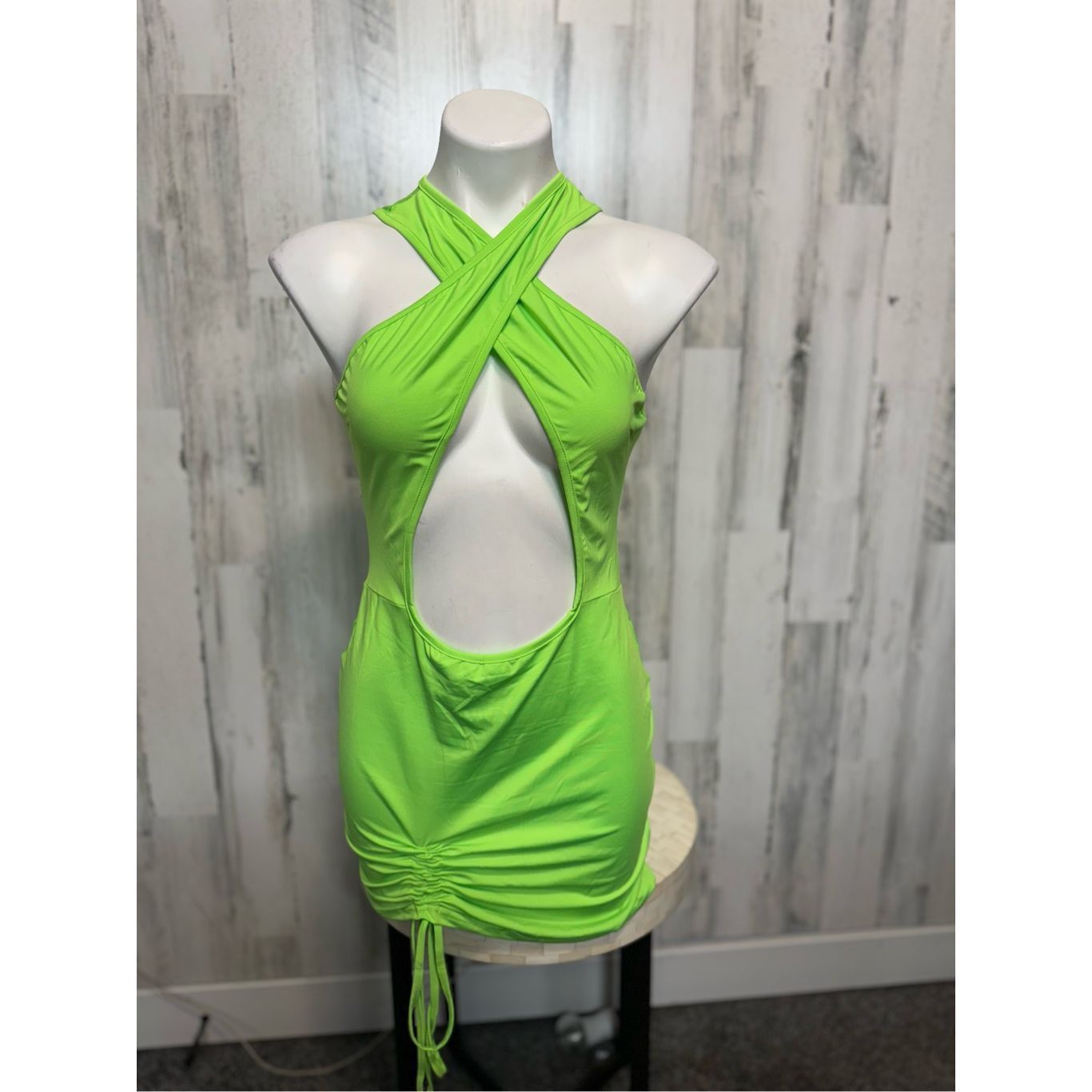 Other Fashion Nova Lime Green Cross Front Bodycon Mini Dress – Medium Size M / US 6-8 / IT 42-44 - 2 Thumbnail
