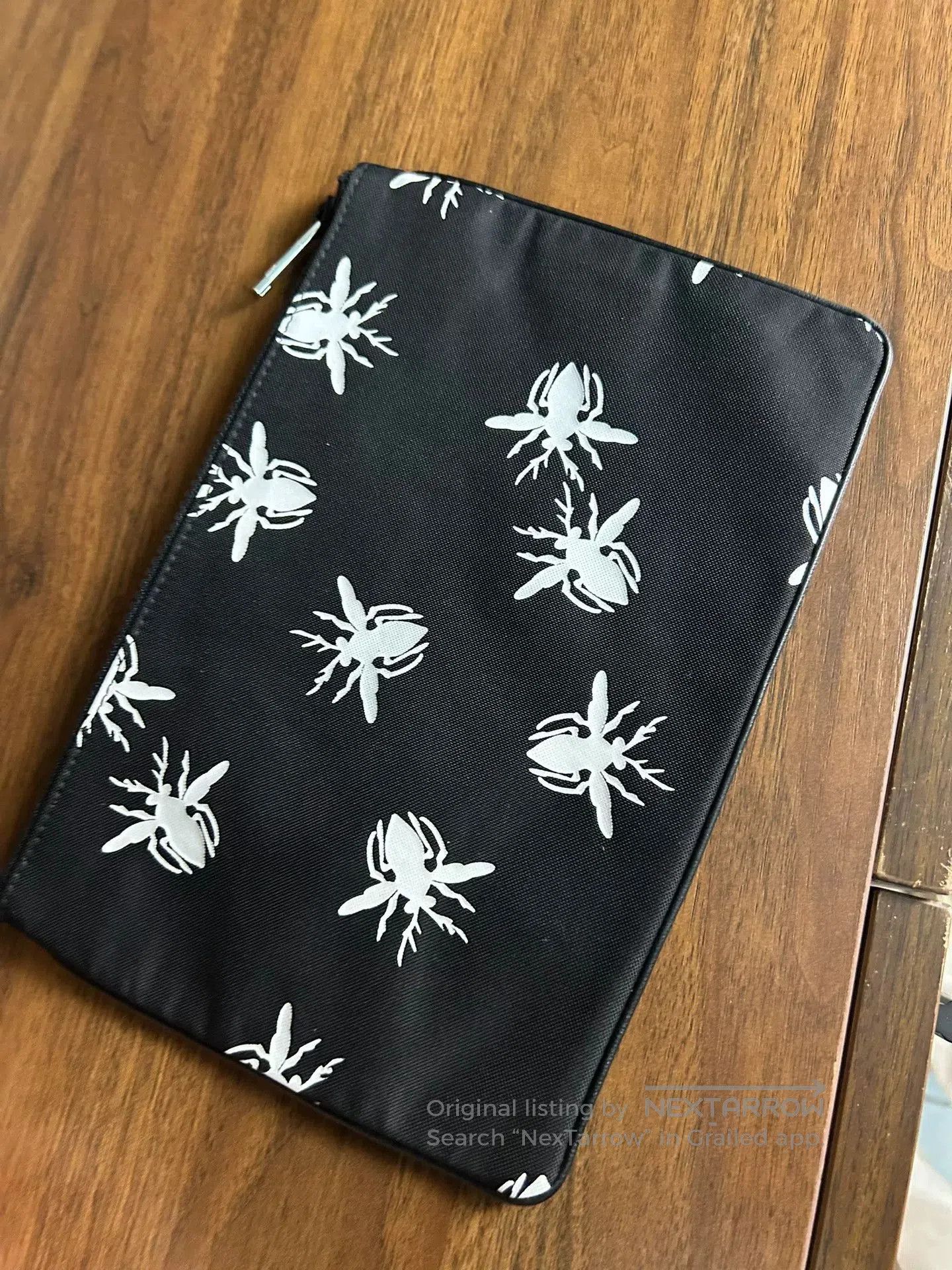 Dior Dior Bee Pattern Clutch Bag. Size ONE SIZE - 2 Thumbnail