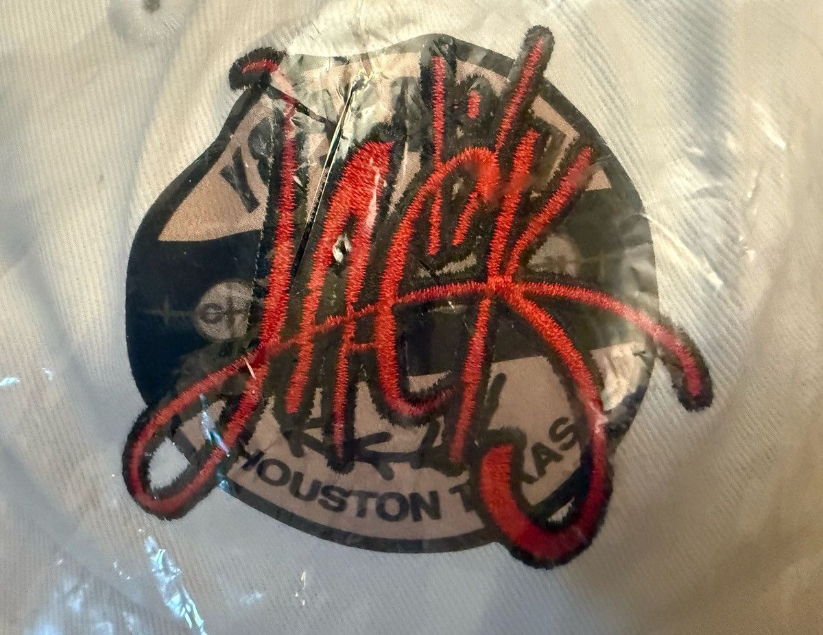 Travis Scott Travis Scott - “Reverse” Off-White Hat Size ONE SIZE - 2 Thumbnail