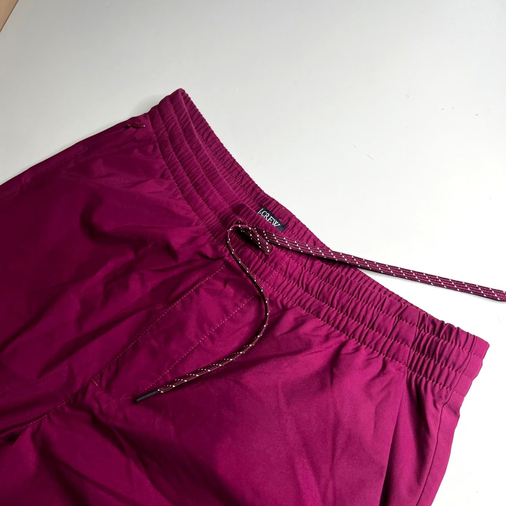 J.Crew J.Crew Flex Shorts Mens Medium Berry Purple Elastic Waist Drawstring Size US 31 - 7 Thumbnail