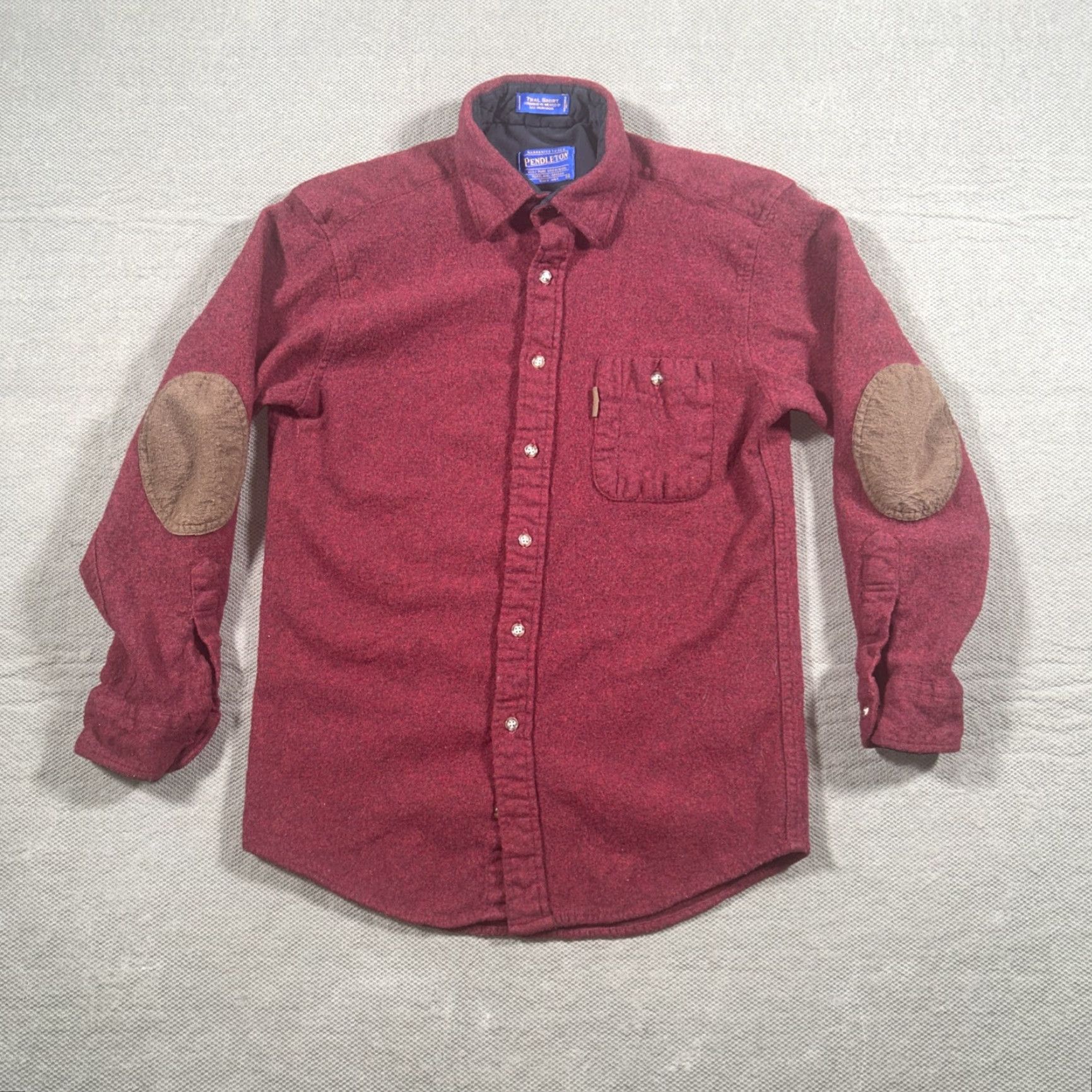Pendleton Pendleton Trail Shirt Mens L Red Wool Virgin Wool Elbow Patches Button-Up Pocket Classic Outdoor USA 100% Virgin Wool Size US L / EU 52-54 / 3 - 2 Thumbnail