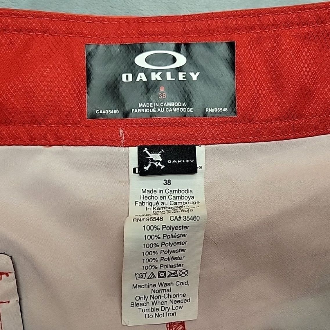 Oakley VINTAGE Oakley Board Shorts Mens 38 Red Black Gradient Logo Hybrid Surf Swim Beach Y2K Mens Size US 38 / EU 54 - 4 Thumbnail