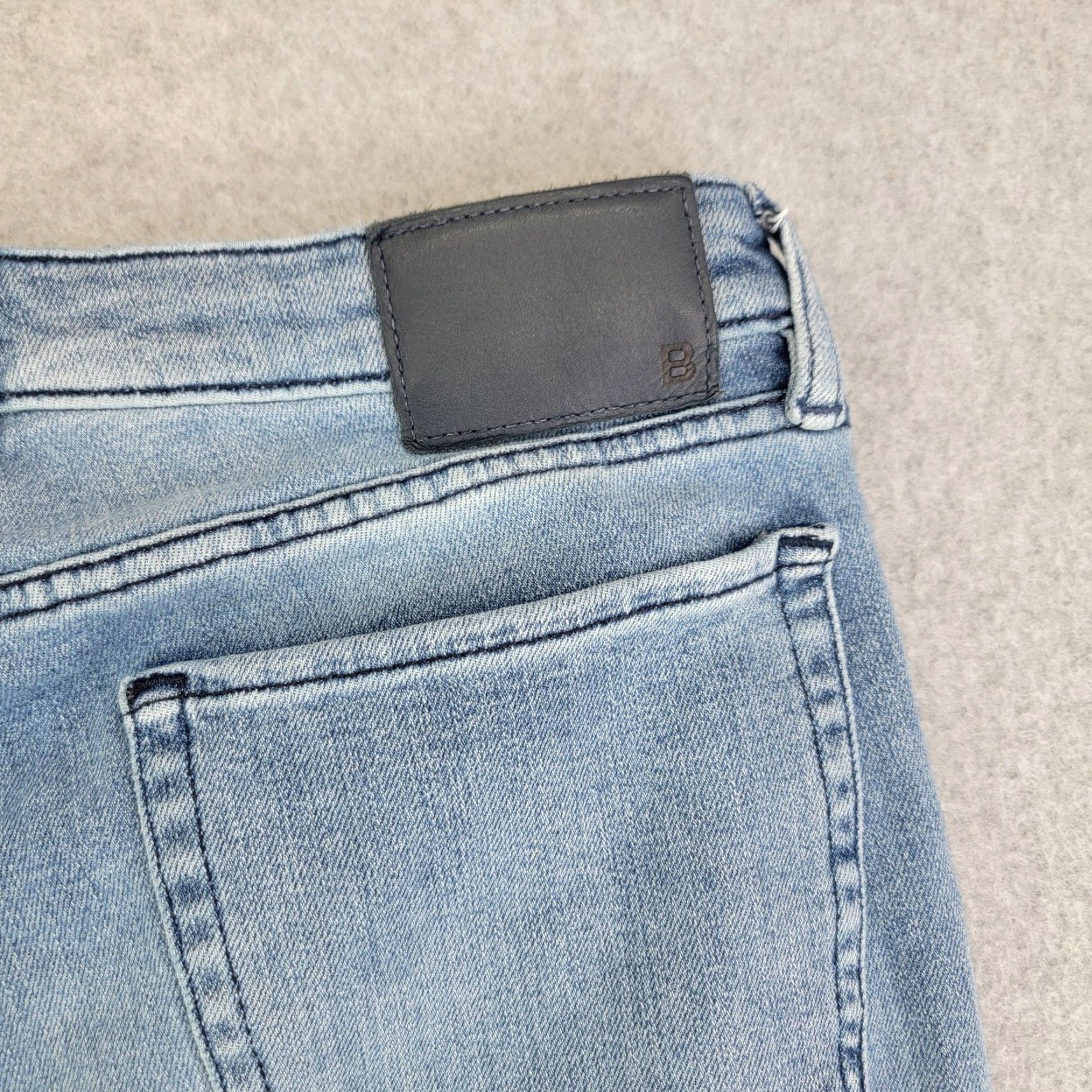Bonobos Bonobos Slim Taper Jeans Mens 33x30 Blue Slim Tapered Light Wash Denim Shirt? Size US 33 - 6 Thumbnail