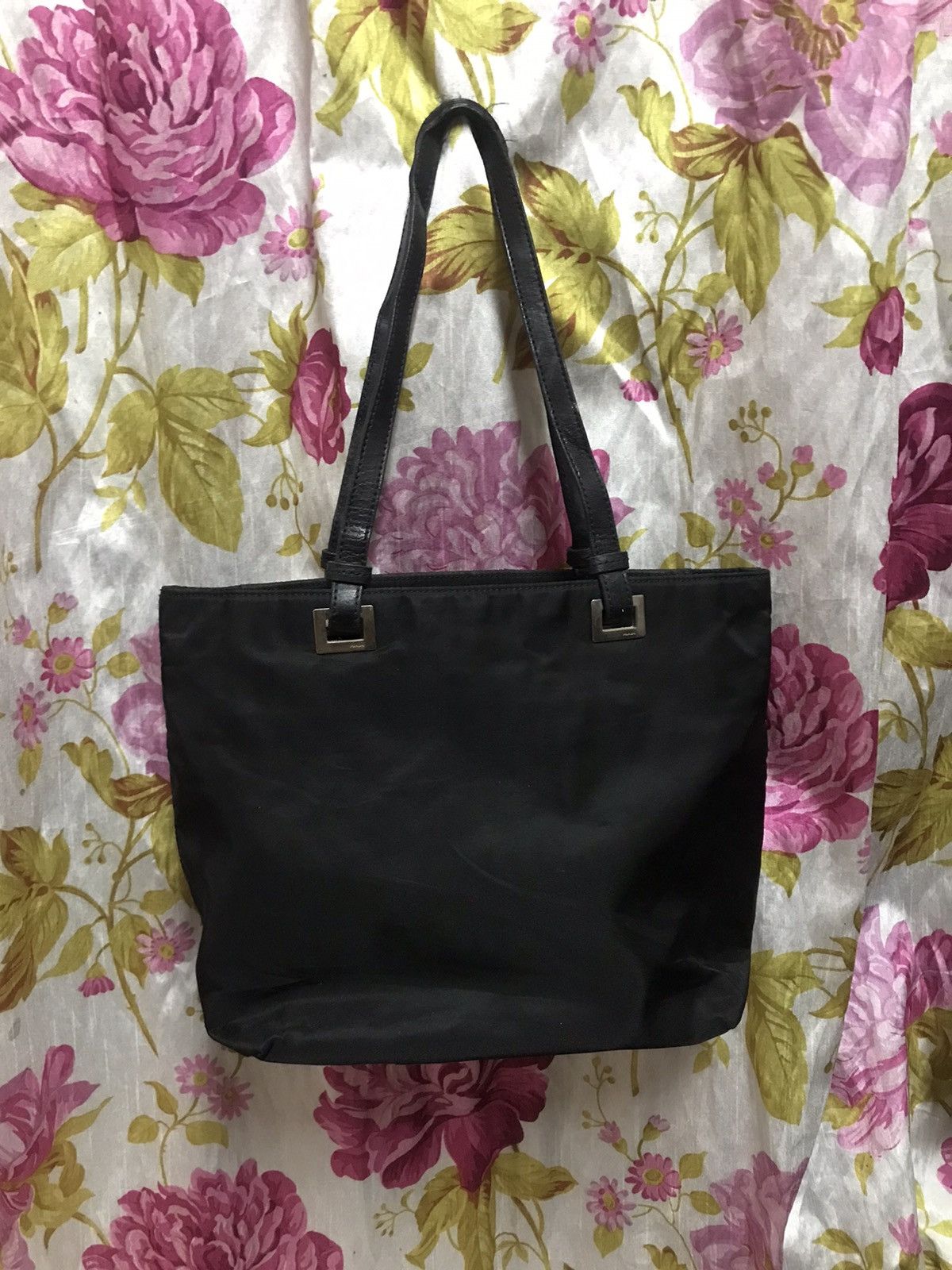 Prada Authentic Prada Tote Handbag Size ONE SIZE - 3 Thumbnail