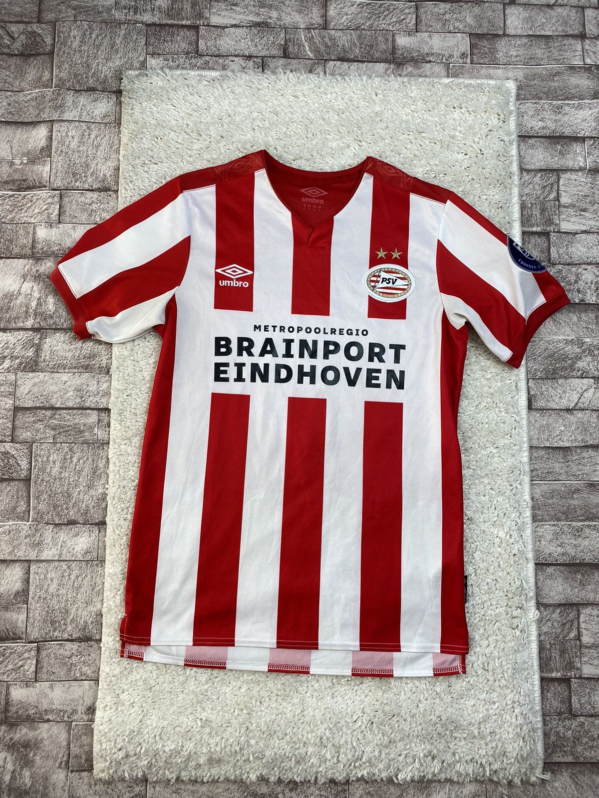 Umbro Umbro PSV Eindhoven Home Shirt 2019-2020 Size US S / EU 44-46 / 1 - 2 Thumbnail