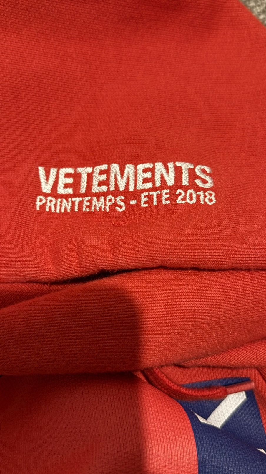 Tommy Hilfiger × Vetements VETEMENTS X TOMMY HILFIGGER 2018 RED HOODIE SM Size US S / EU 44-46 / 1 - 5 Thumbnail