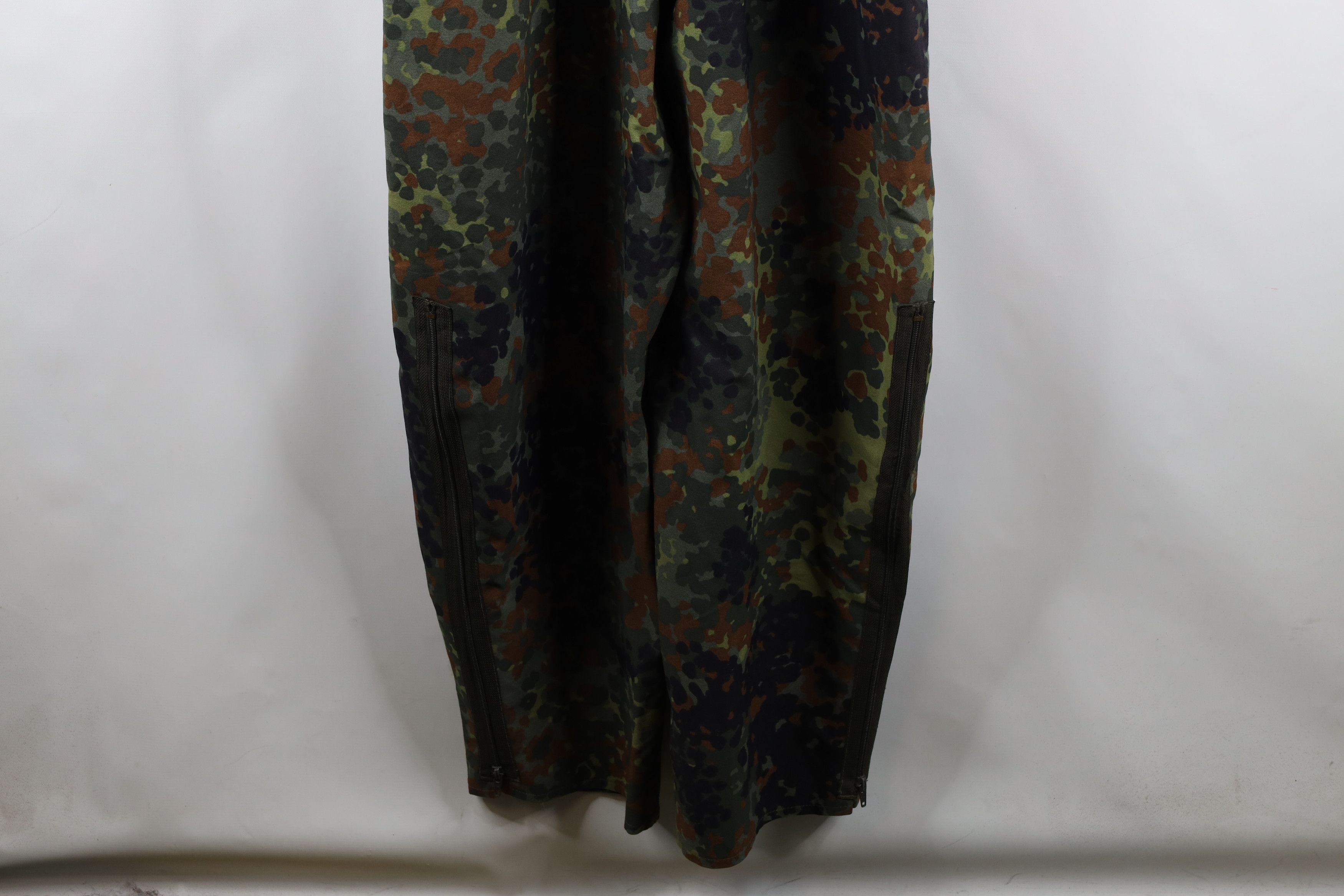 Vintage Vintage 90s Goretex German Military Camouflage Overalls Size US 36 / EU 52 - 13 Thumbnail