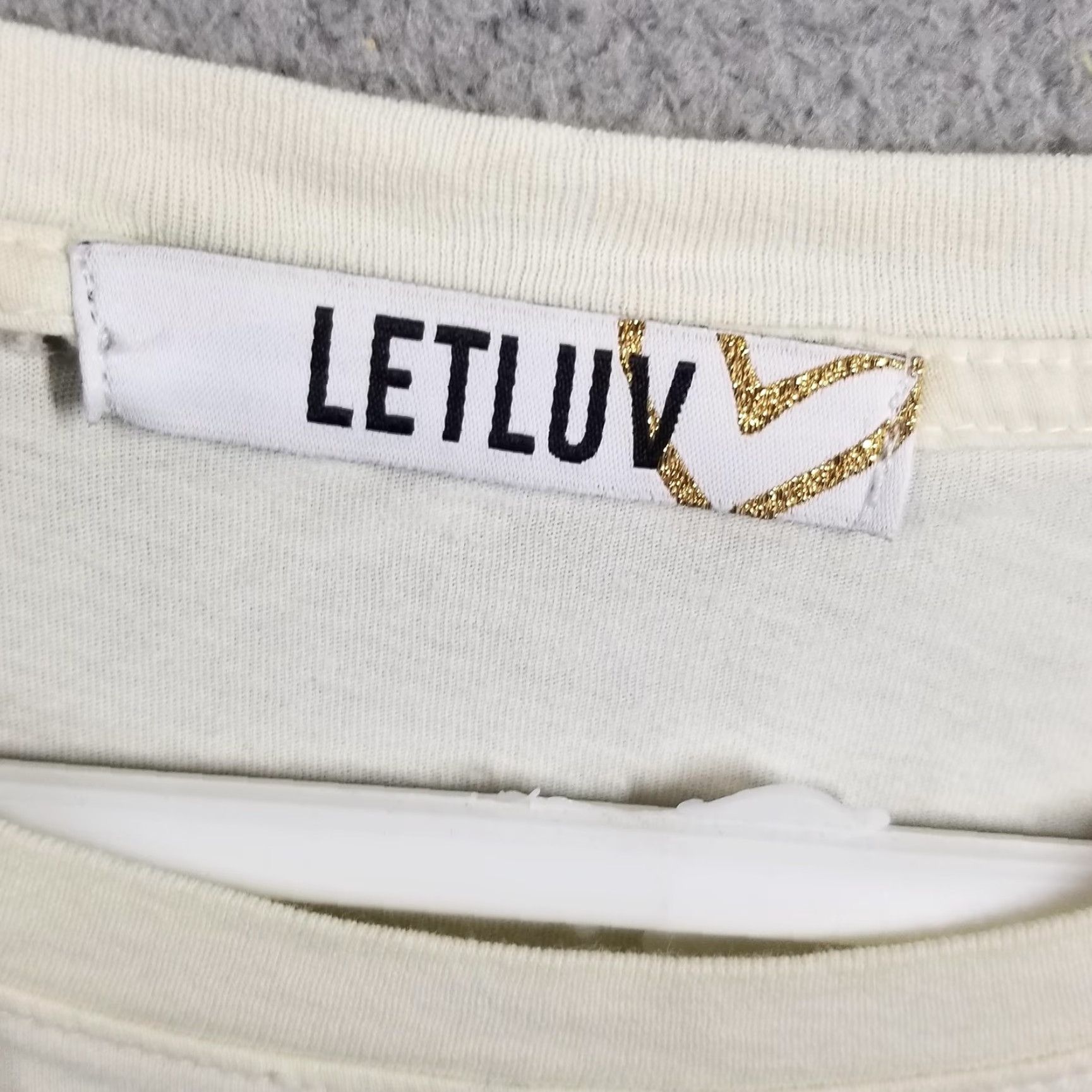 Anthropologie Foo Fighters Graphic T-shirt LETLUV Men M Crew Neck Short Sleeve White Cotton Jersey Band Music Rock 90s Concert Tee Size US M / EU 48-50 / 2 - 4 Thumbnail