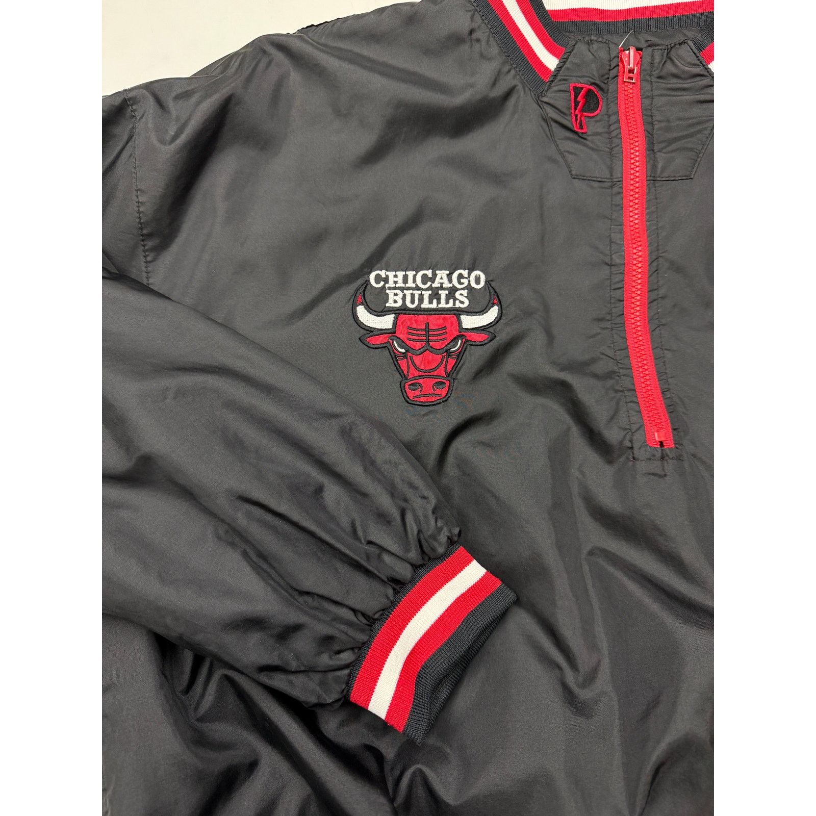 Vintage Vintage 90s Chicago Bulls NBA Pro Player Size XL Size US XL / EU 56 / 4 - 9 Thumbnail