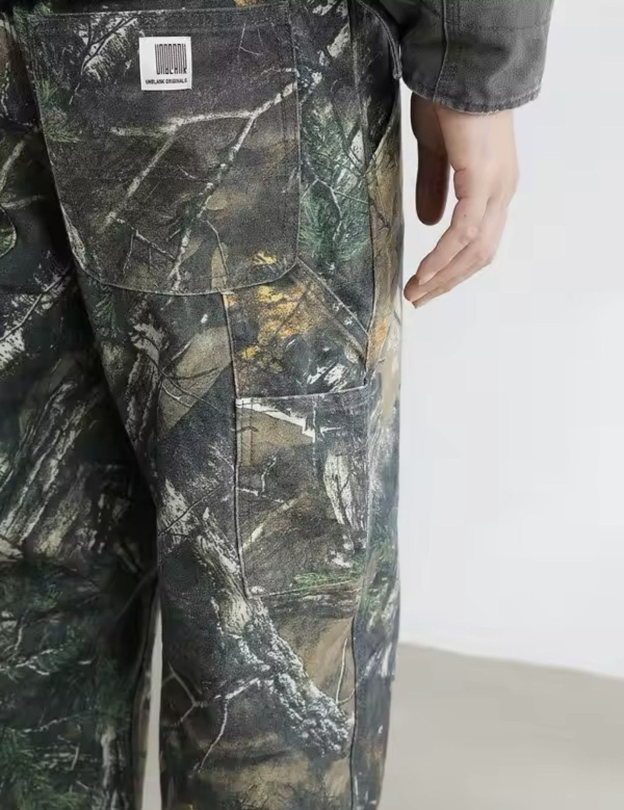 Japanese Brand × Vintage American Outdoor Straight Leg Branch Camo Workwear Pants Size US 28 / EU 44 - 4 Thumbnail