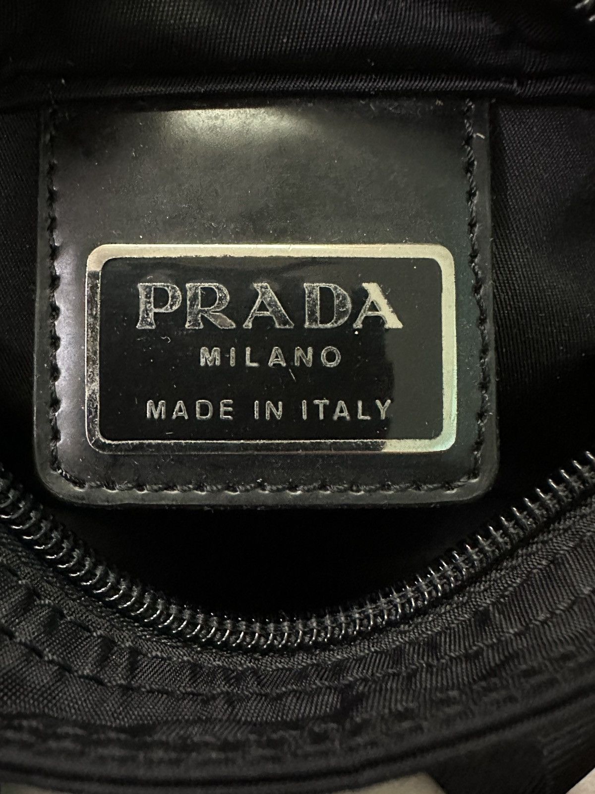 Prada AUTHENTIC VINTAGE PRADA B7372 BLACK NYLON CROSSBODY BAG Size ONE SIZE - 11 Thumbnail