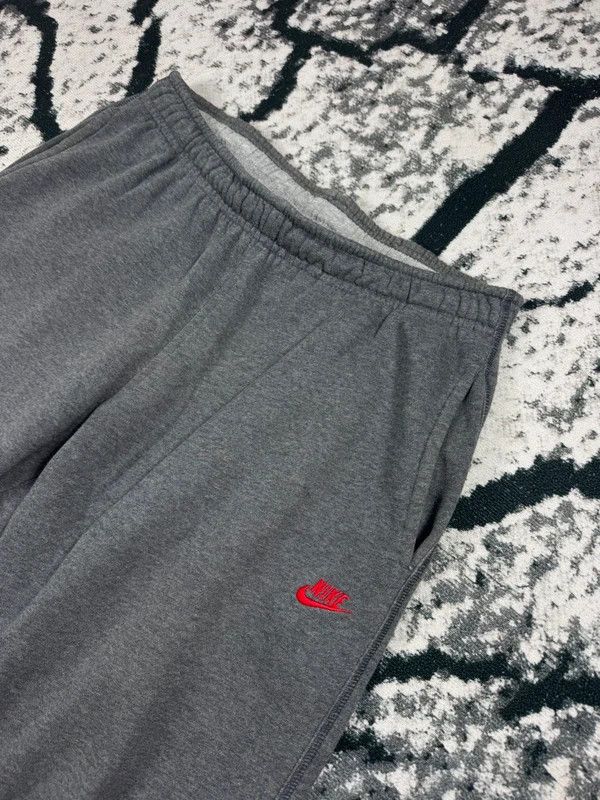 Nike Vintage wide leg Nike tracksuit pants gray S Size US 30 / EU 46 - 4 Thumbnail
