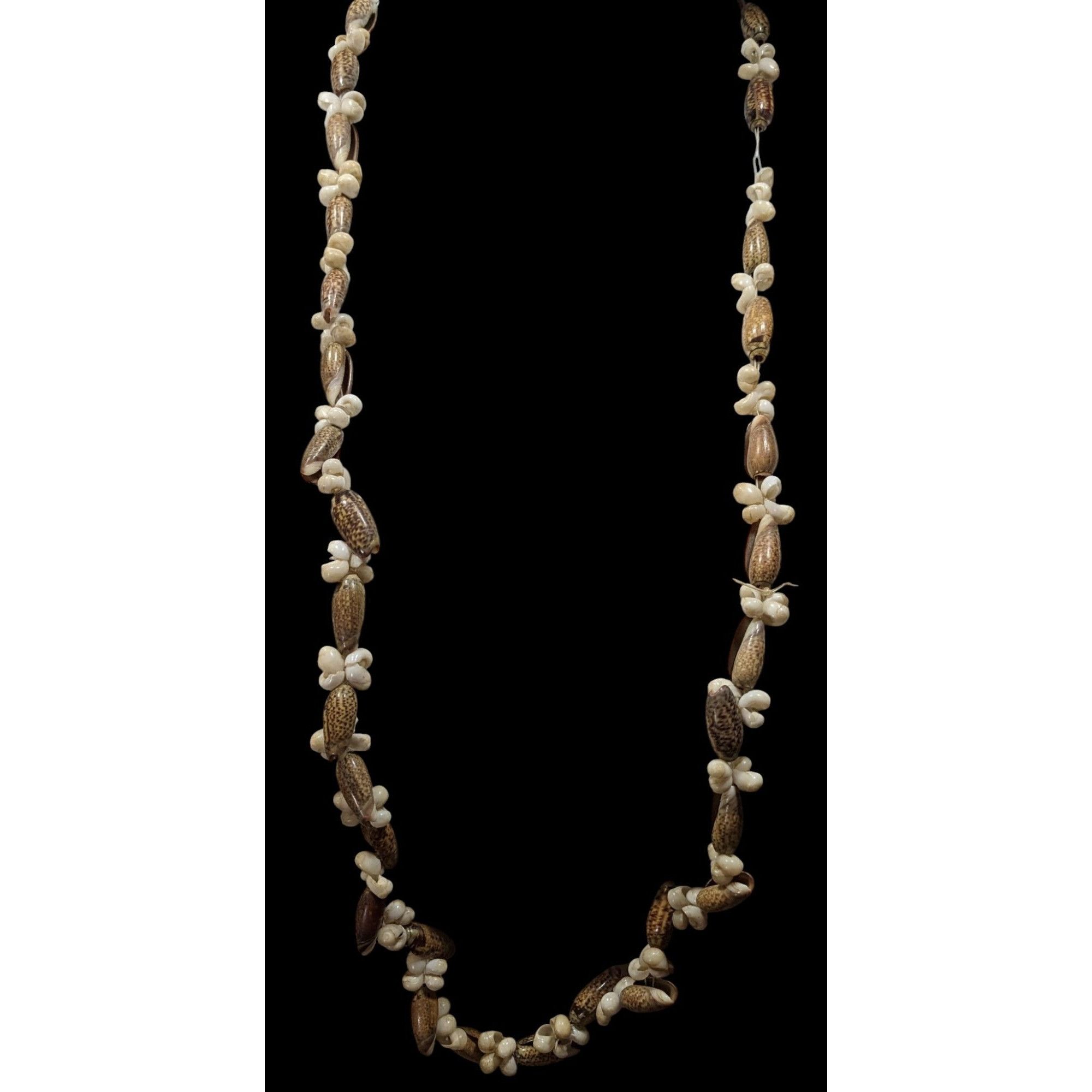 Other Beachy Mermaidcore Tan And Cream Multi Shell Necklace Size ONE SIZE - 2 Thumbnail