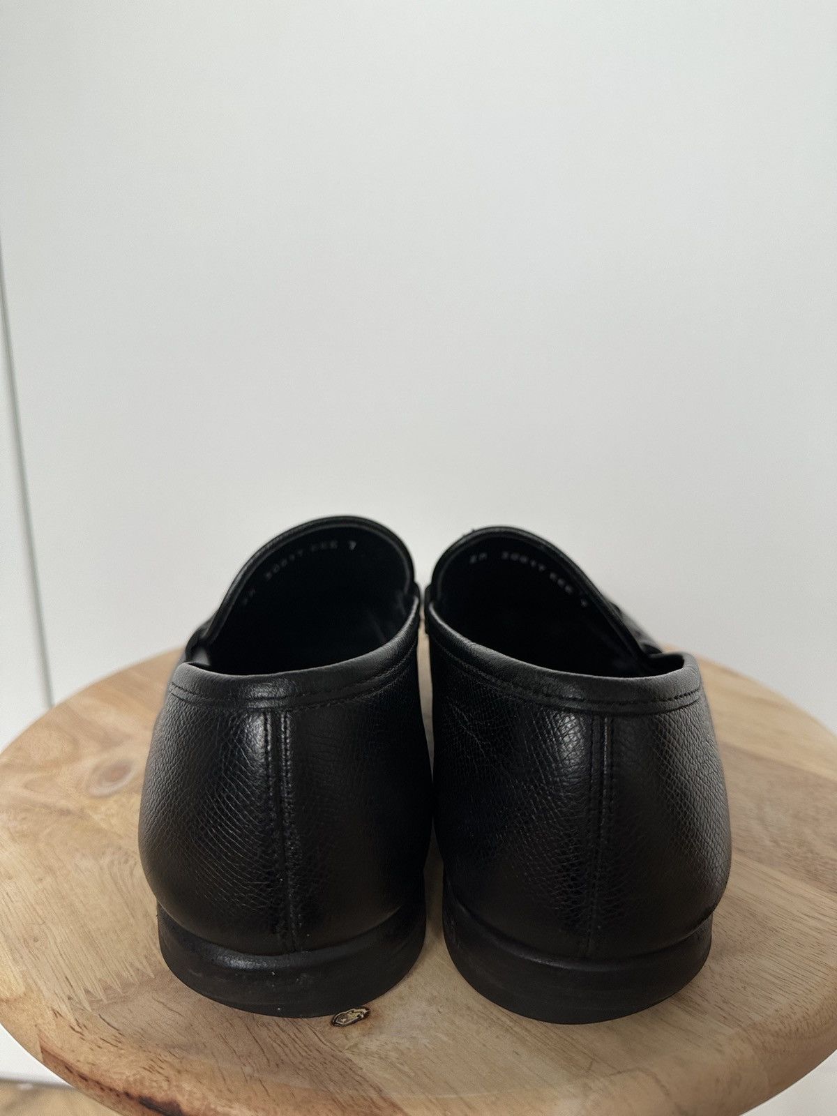 Designer × Salvatore Ferragamo Salvatore Ferragamo Black slip on loafer logo buckle Size US 7 / EU 40 - 6 Thumbnail