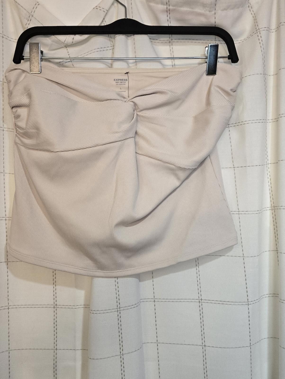 Express Body Contour Seamless Ribbed Twist Cropped Tube Top- L Size L / US 10 / IT 46 - 2 Thumbnail