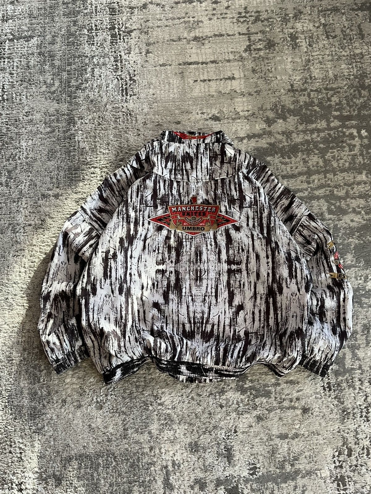Umbro Vintage Umbro Manchester United 1992/93 Jacket Size US L / EU 52-54 / 3 - 1 Thumbnail