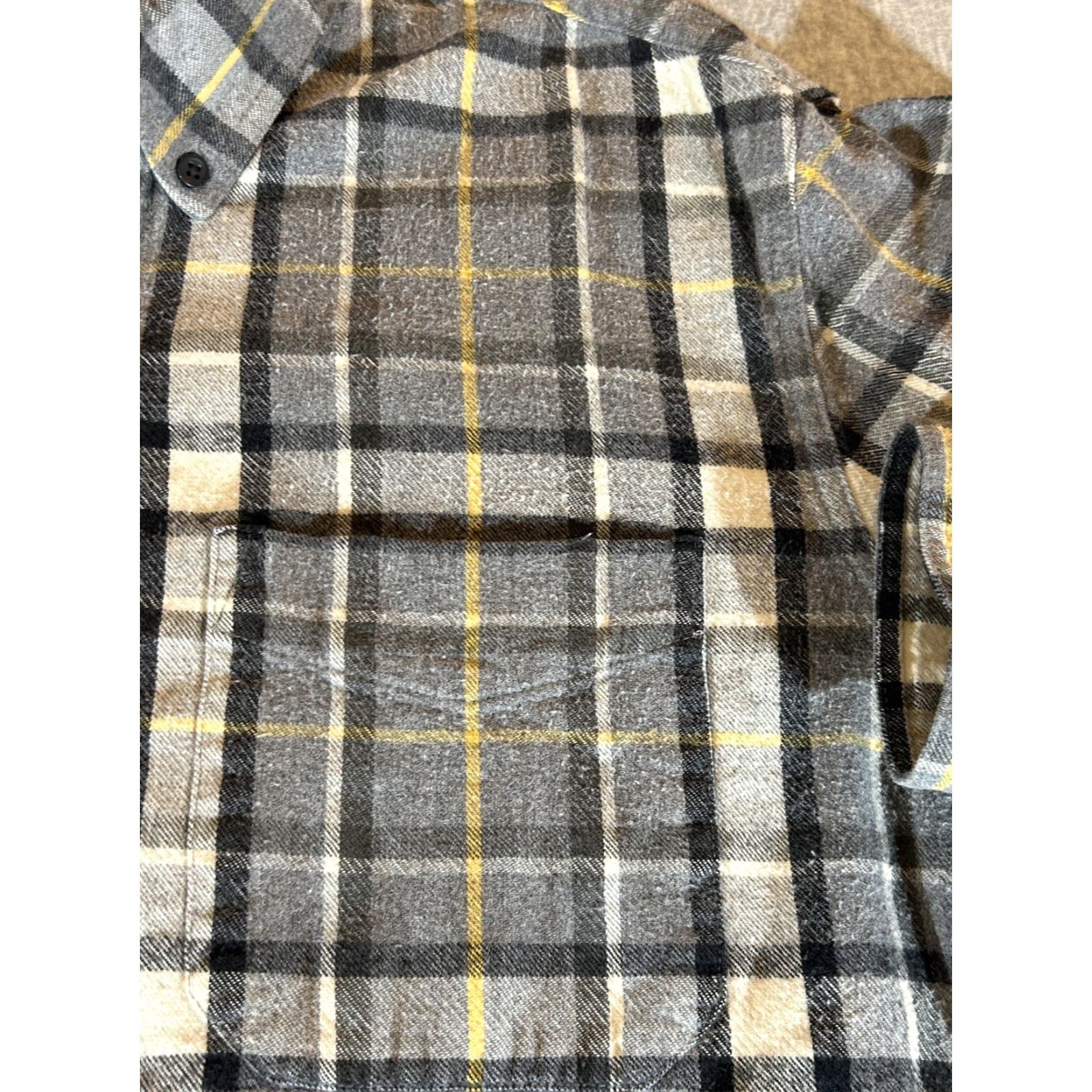 Vintage VINTAGE LL Bean Flannel Shirt Men Large Gray Plaid Long Sleeve Slim Fit Outdoor Workwear Size US L / EU 52-54 / 3 - 2 Thumbnail