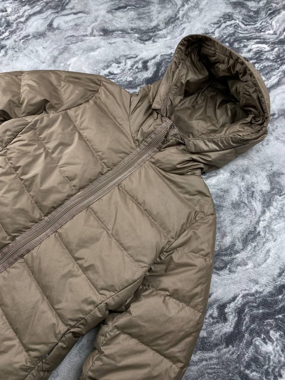 Moncler Moncler Angers Giubbotto Down Jacket Puffer Women Size 4 Size L / US 10 / IT 46 - 6 Thumbnail