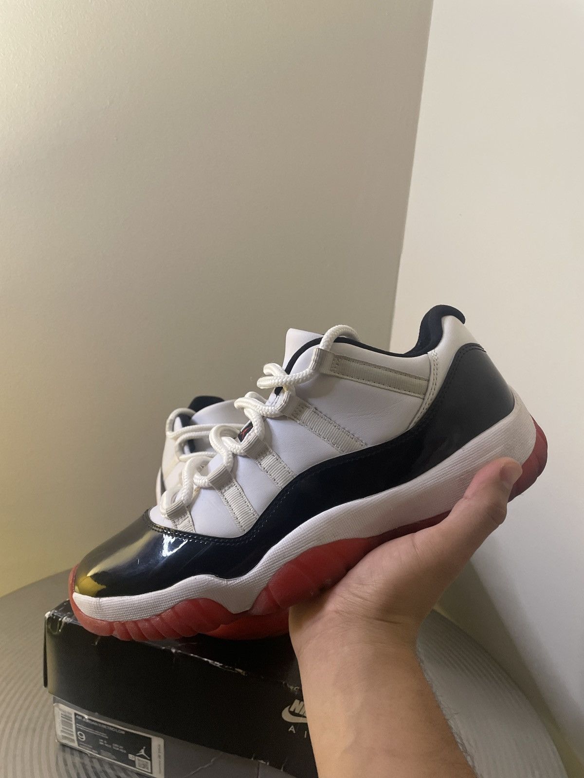 Jordan Brand × Nike JORDAN RETRO 11 LOW BRED Size US 9 / EU 42 - 1 Thumbnail