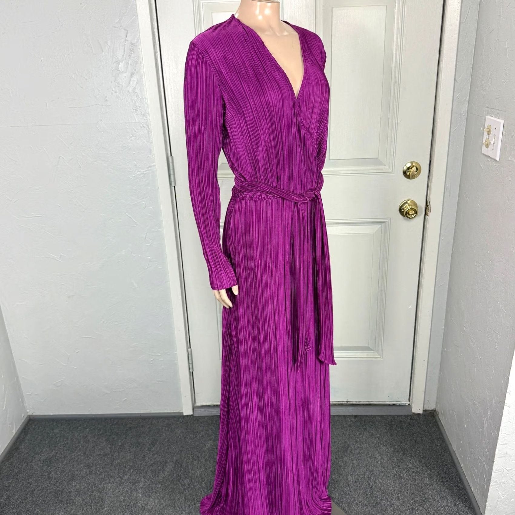 Boston Proper VINTAGE? (No) Boston Proper Dress Maxi Long Sleeve V-Neck Purple Size S / US 4 / IT 40 - 5 Thumbnail